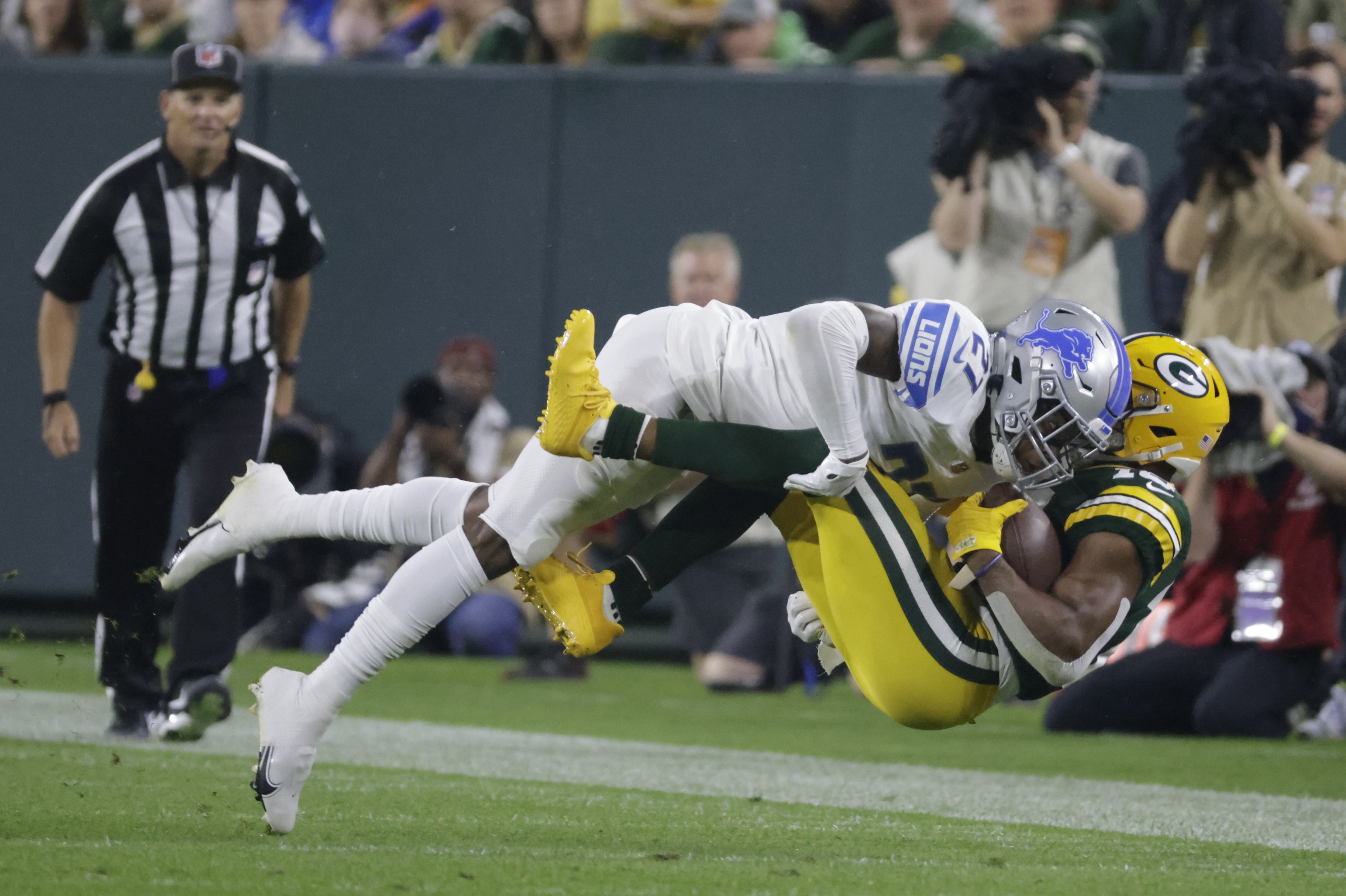 Packers dominate 2nd half, bounce back to beat Lions 35-17