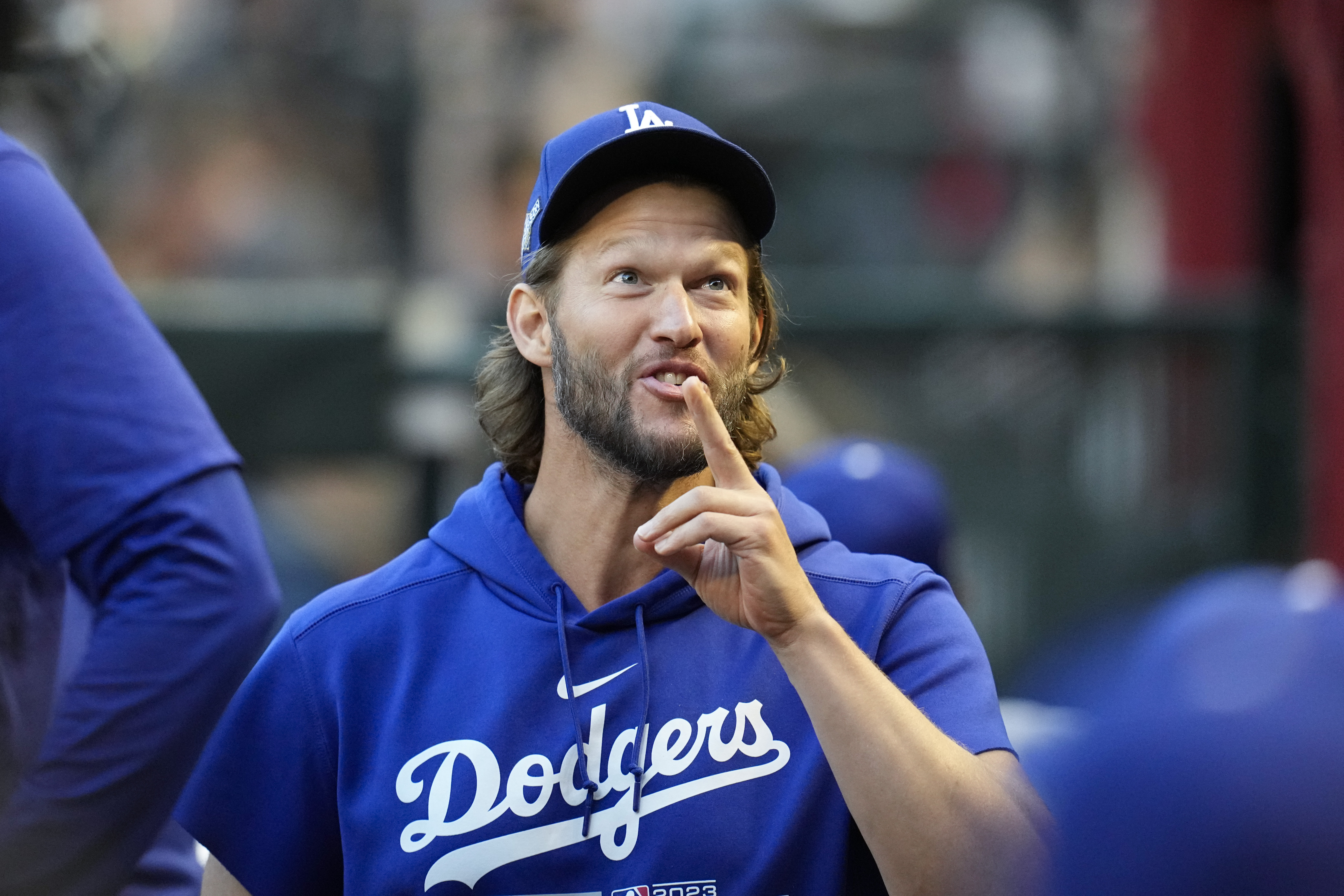  Clayton Kershaw Shirt - Clayton Kershaw Script : Sports &  Outdoors