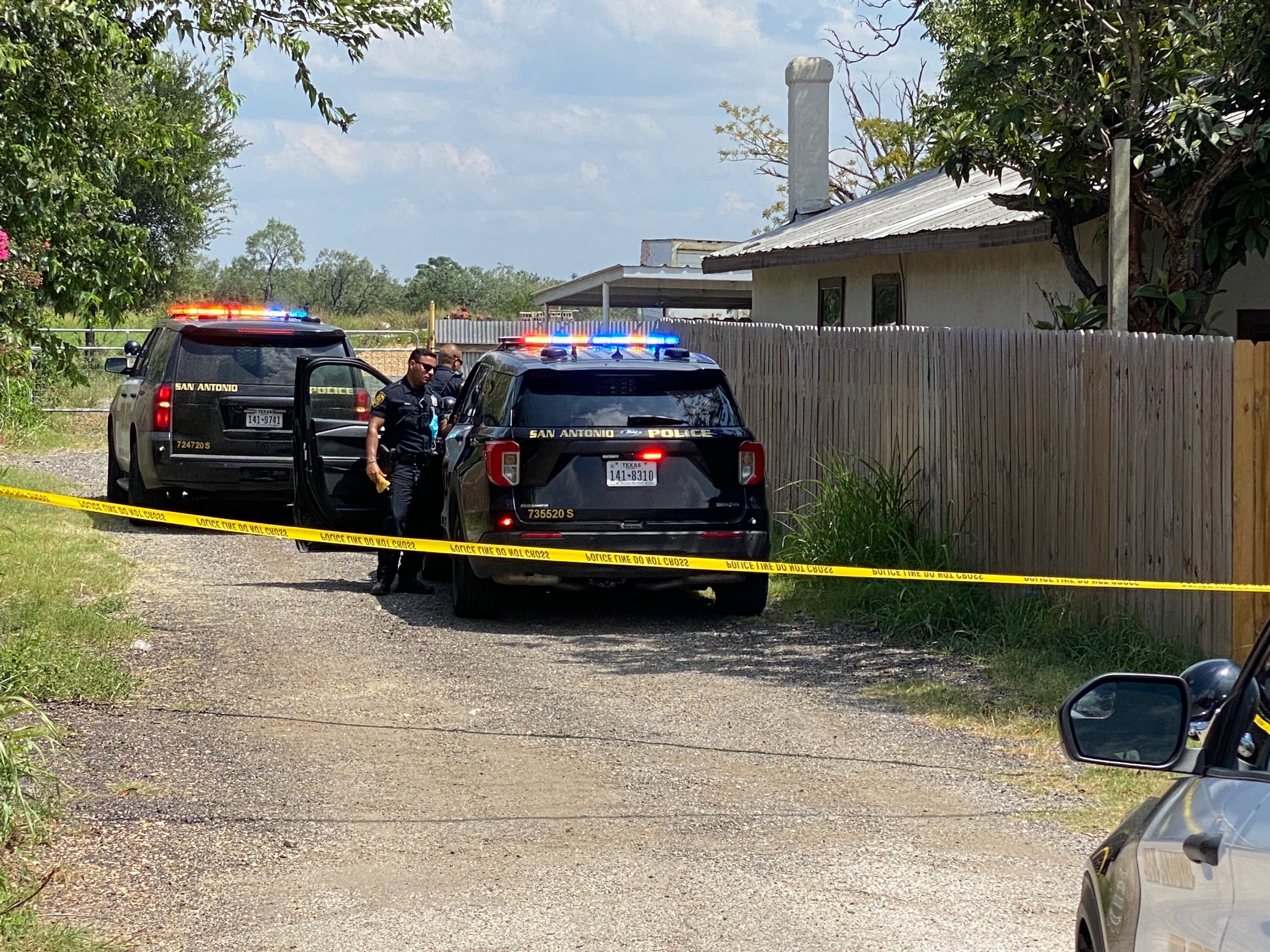 Sapd Investigating After 2 Men Shot In Botched Gun Sale On South Side