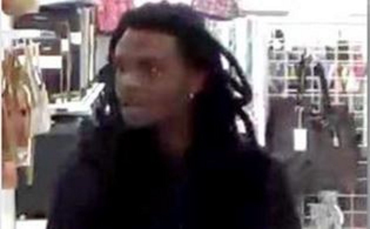 Apopka police try to ID man in voyeurism incident at Bealls Outlet
