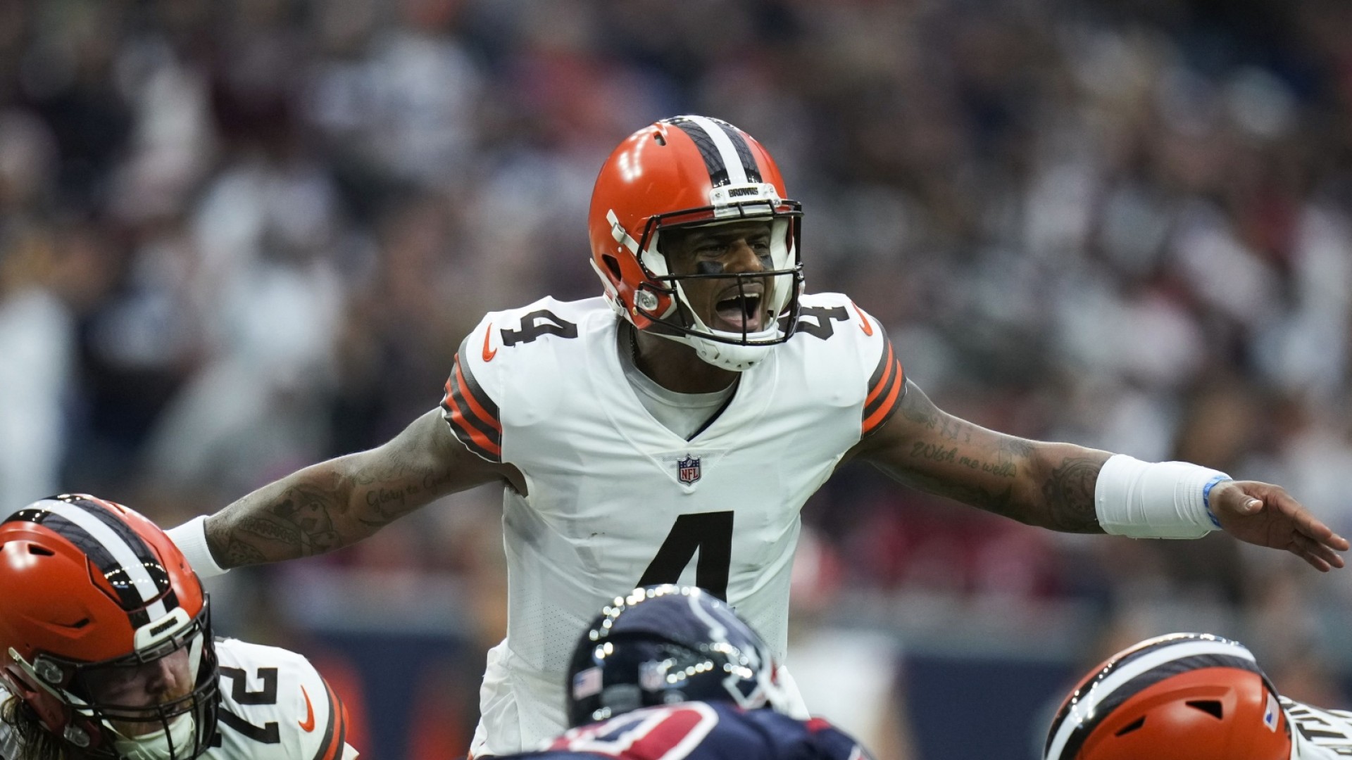 A rusty Deshaun Watson booed relentlessly in debut for Browns