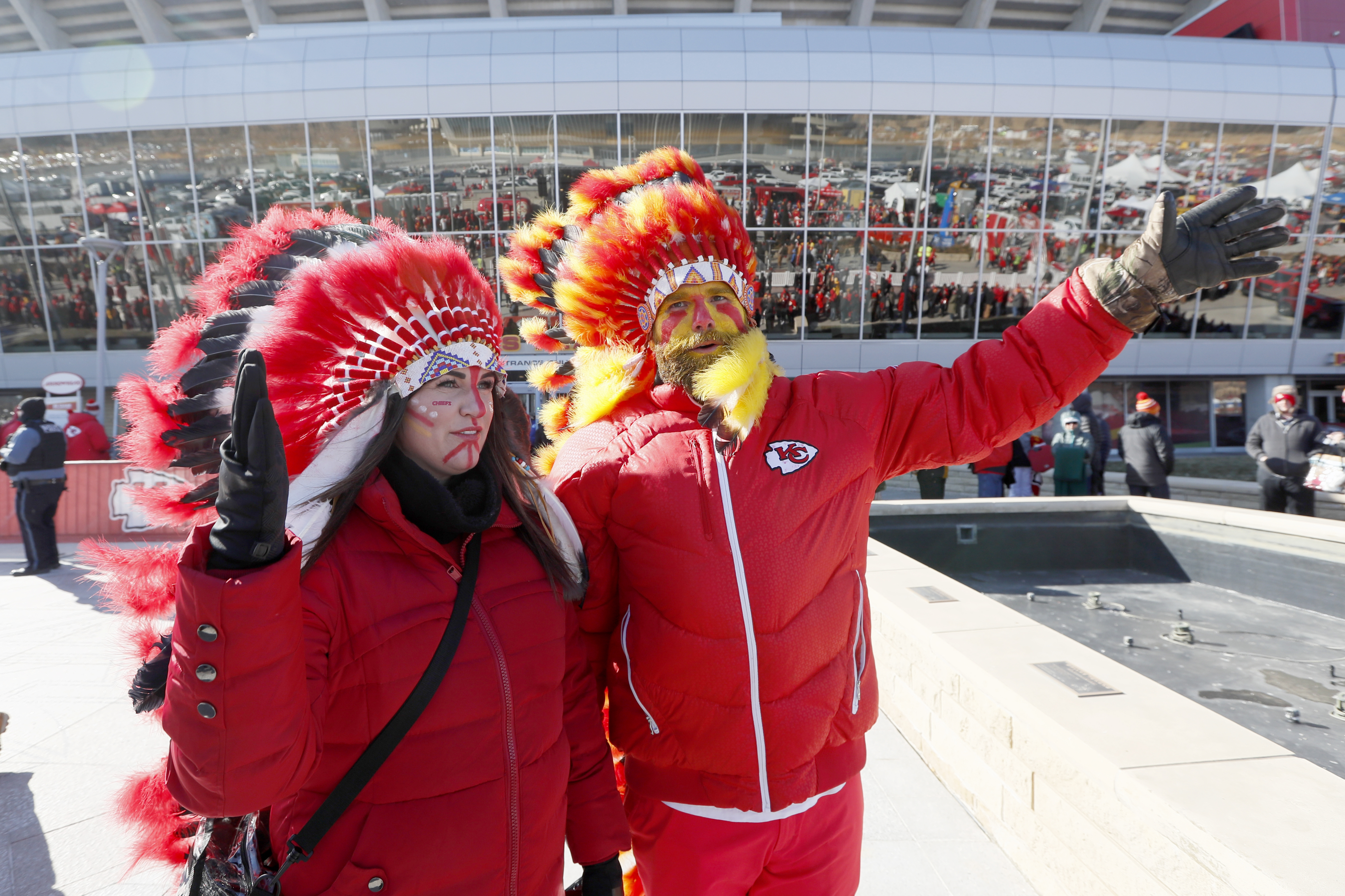 Commanders Hub - Black Helmet & Jersey - keeping the Indian Head imagery  