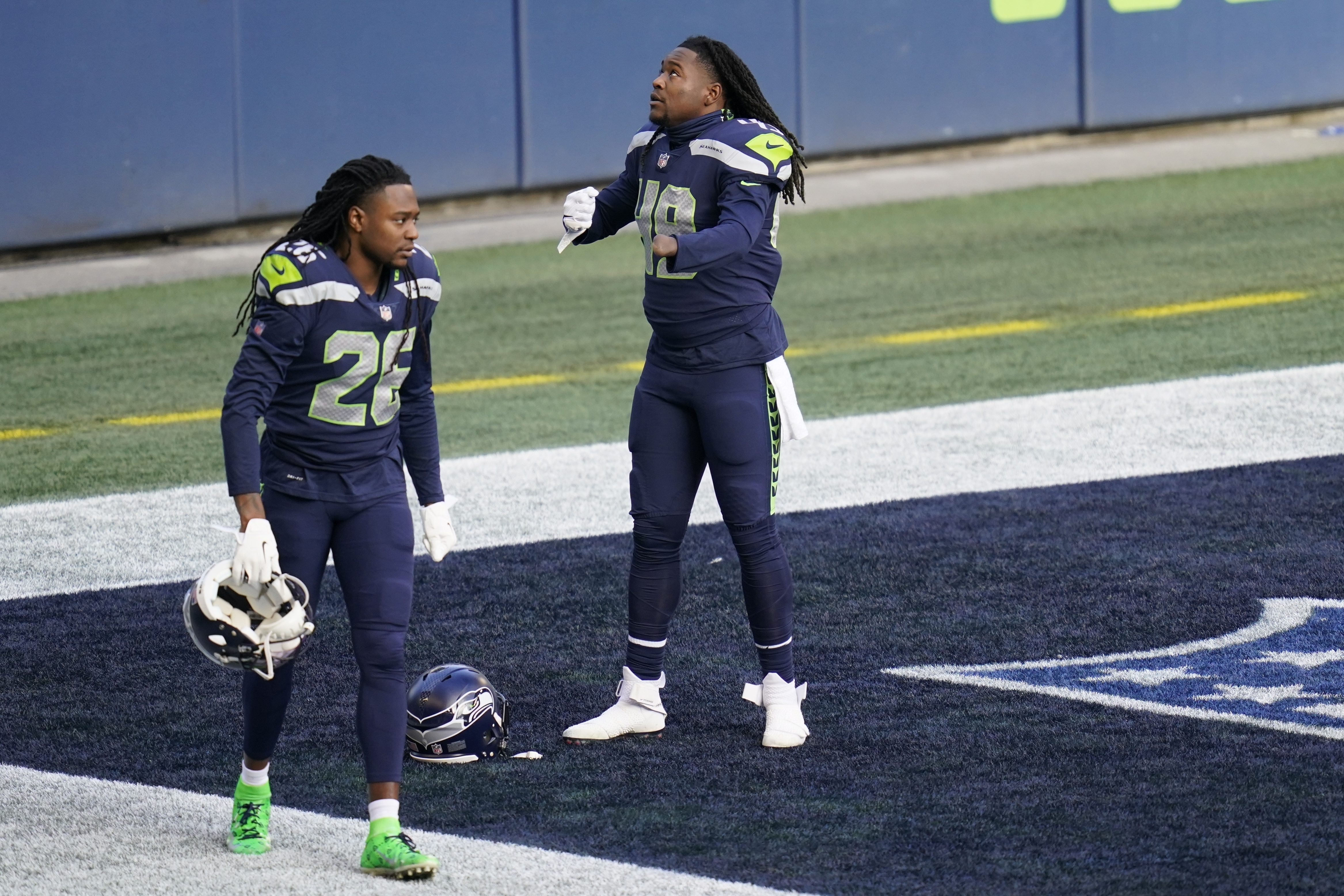 Rookie Shaquem Griffin joins twin Shaquill on Seahawks' starting defense