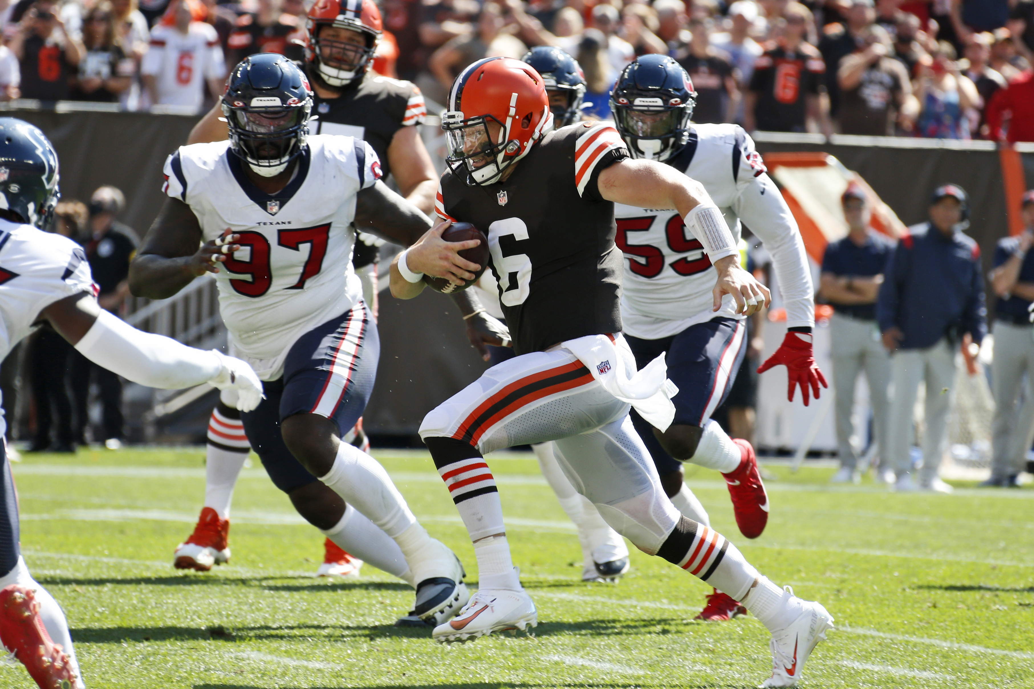 Brett Favre doesn't feel sorry for the knee injury Nick Chubb