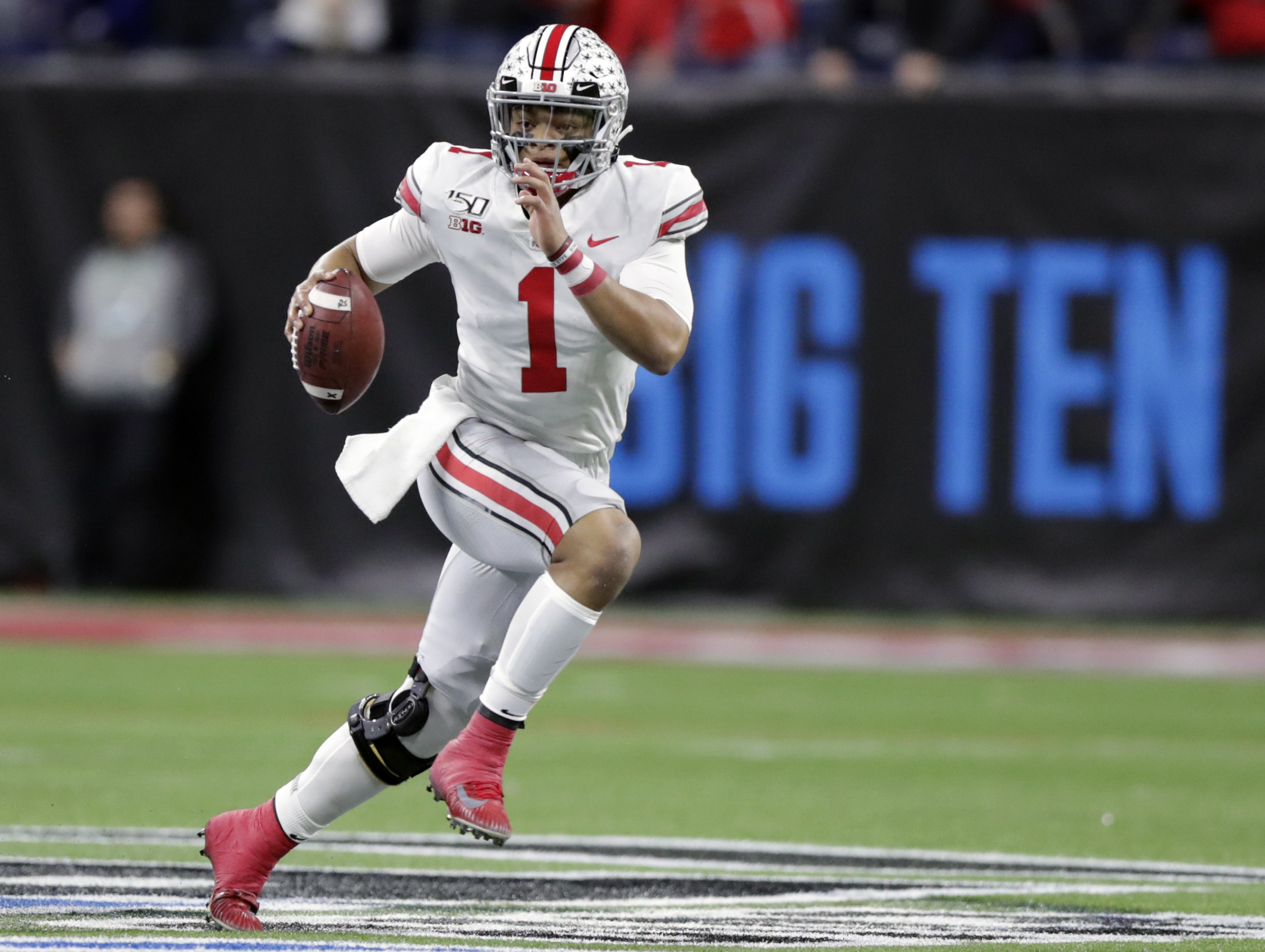 OSU football parents group urges schools to follow Buckeyes' COVID