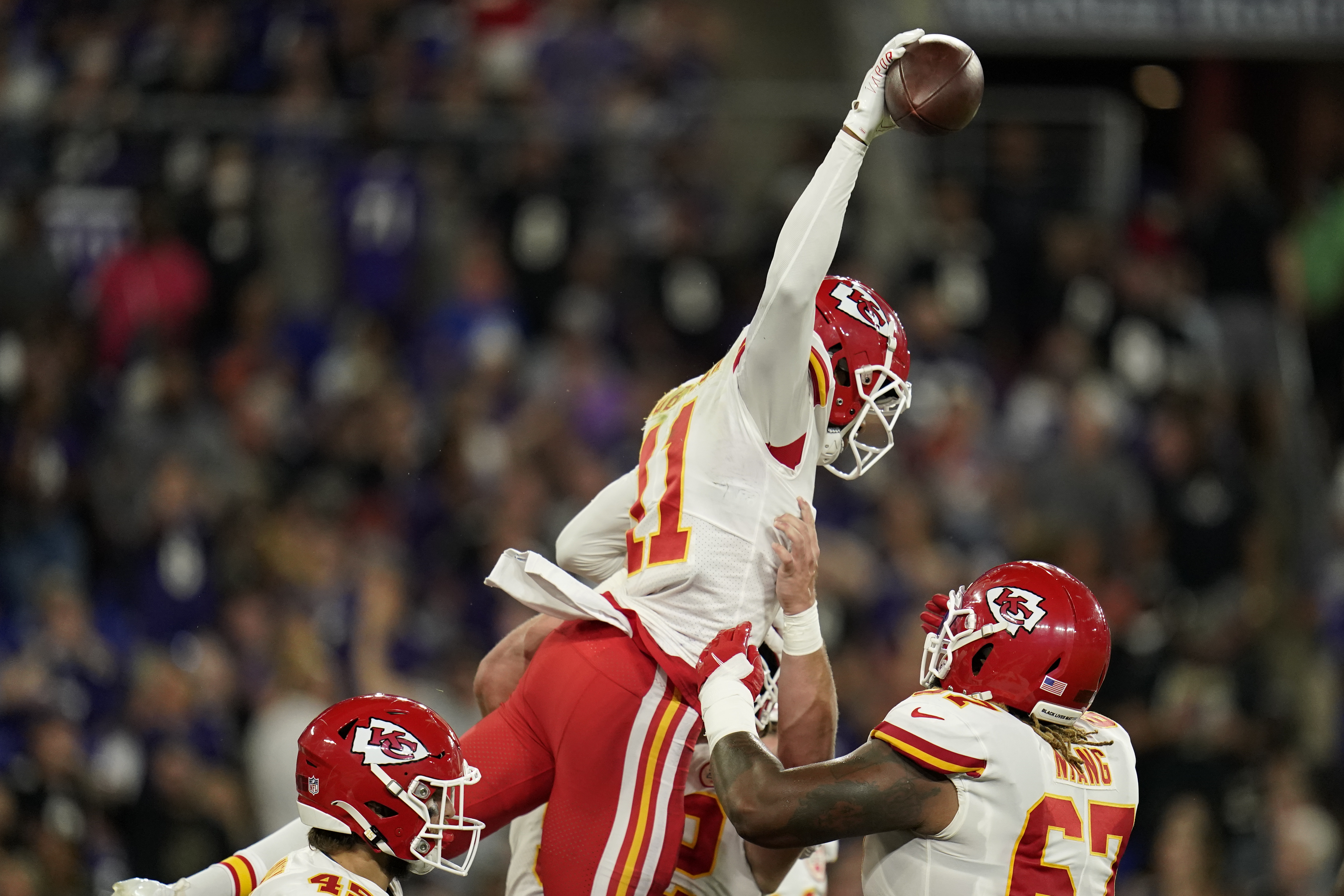 Ravens sneak past Chiefs 36-35