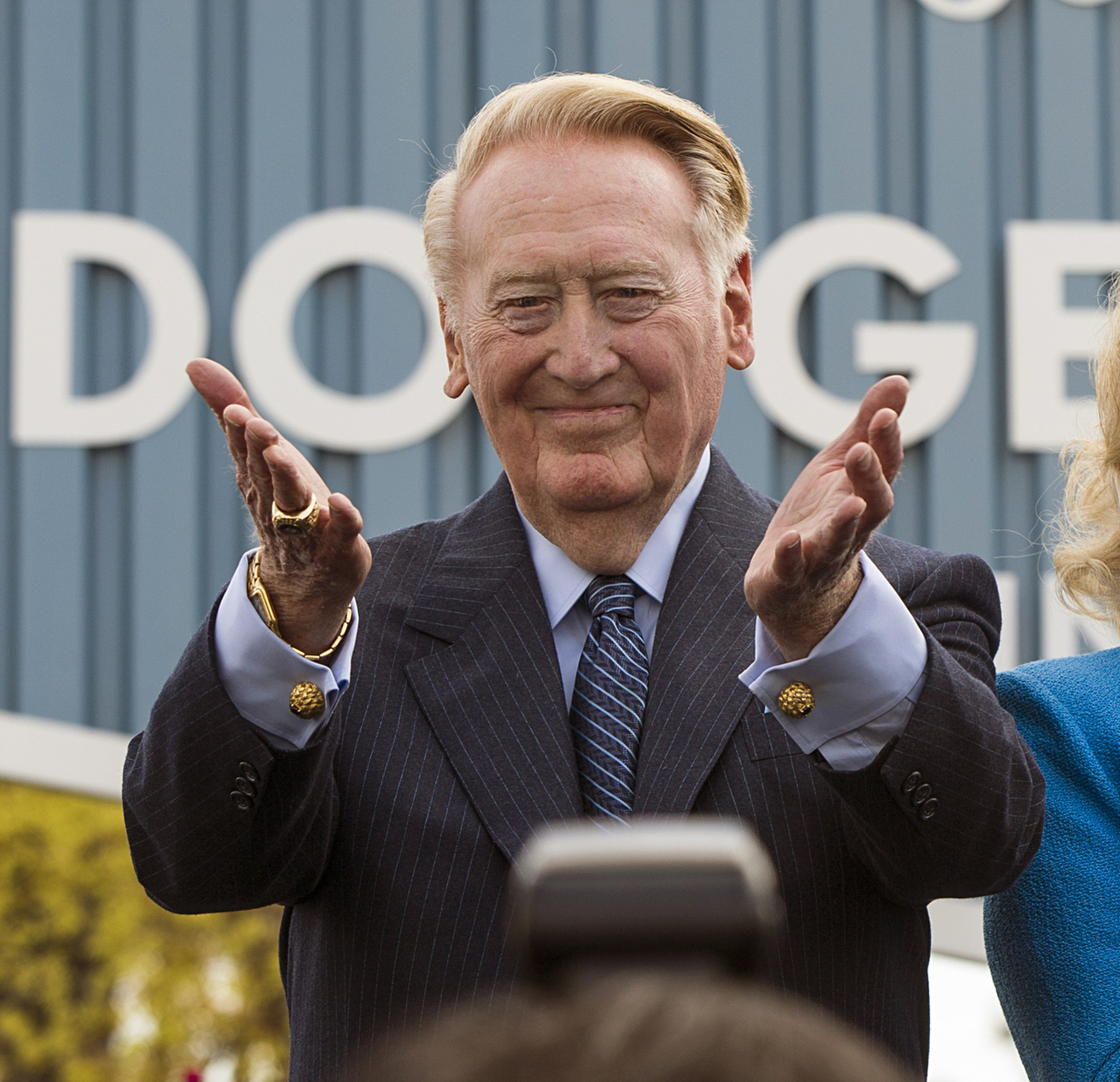 LA Dodgers Vin Scully Forever The Voice Of Dodgers 1927-2022