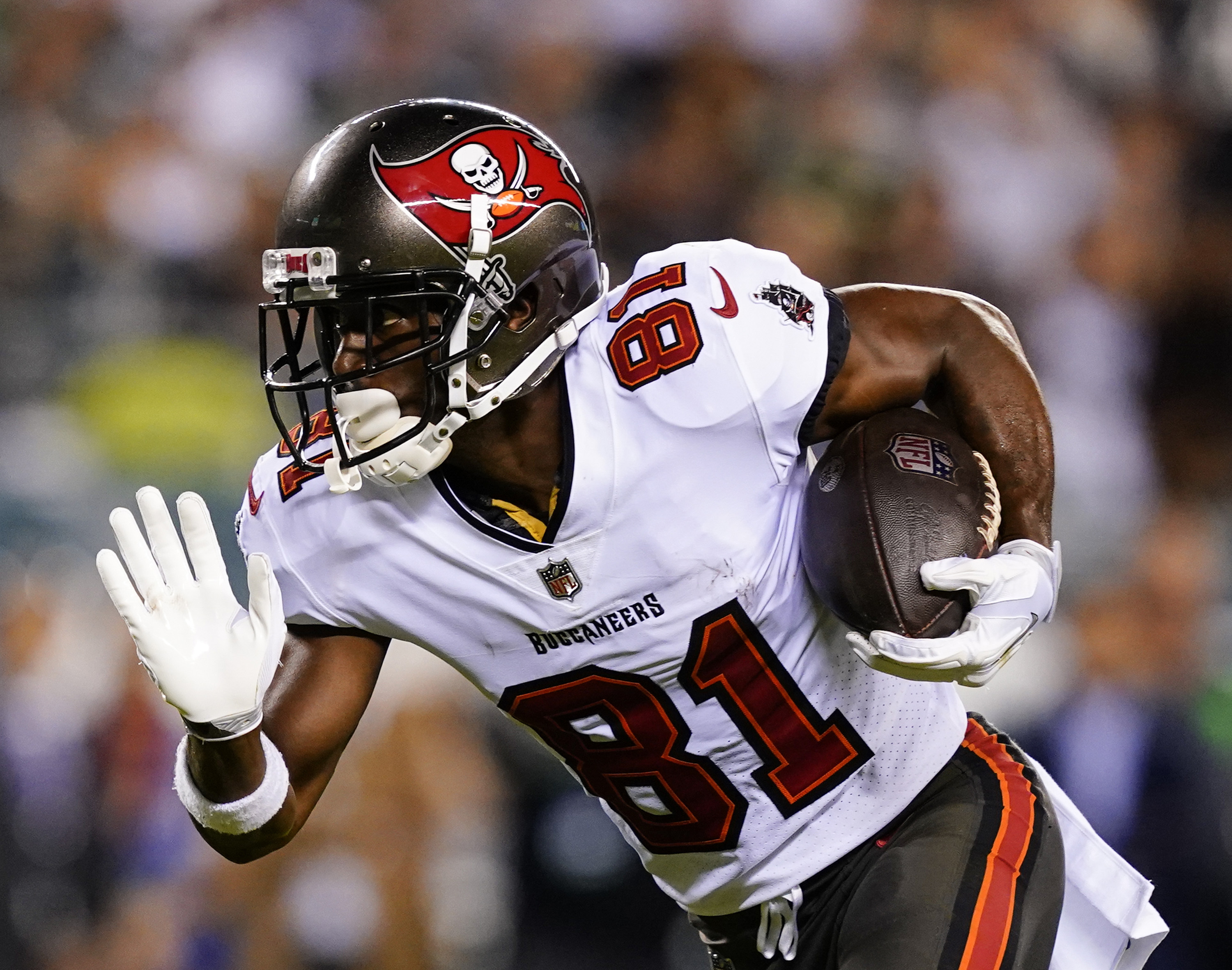 Buccaneers safety Winfield inactive for NFC championship game