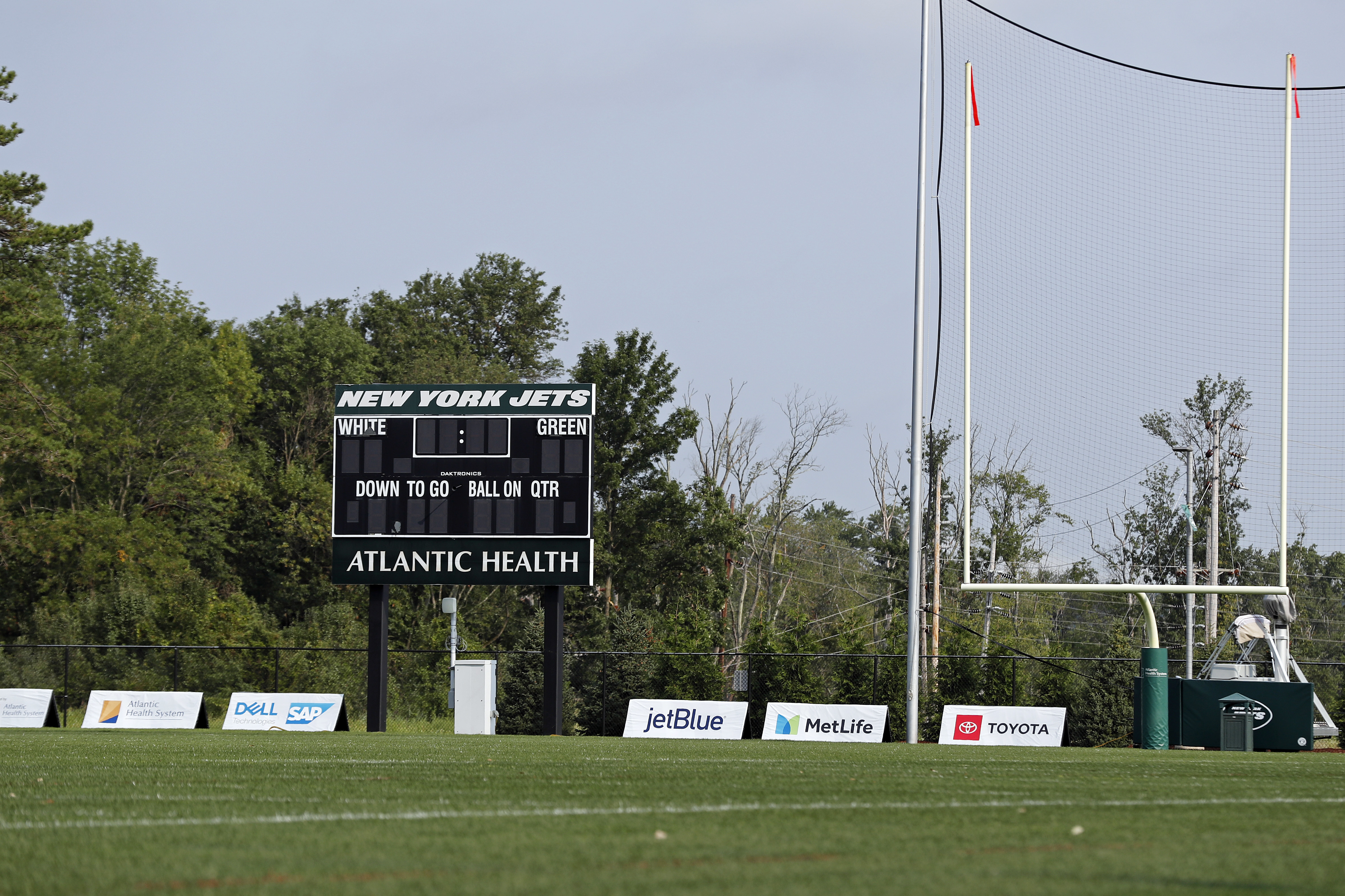 Jets Fans Protest Near Team's Florham Park Facility