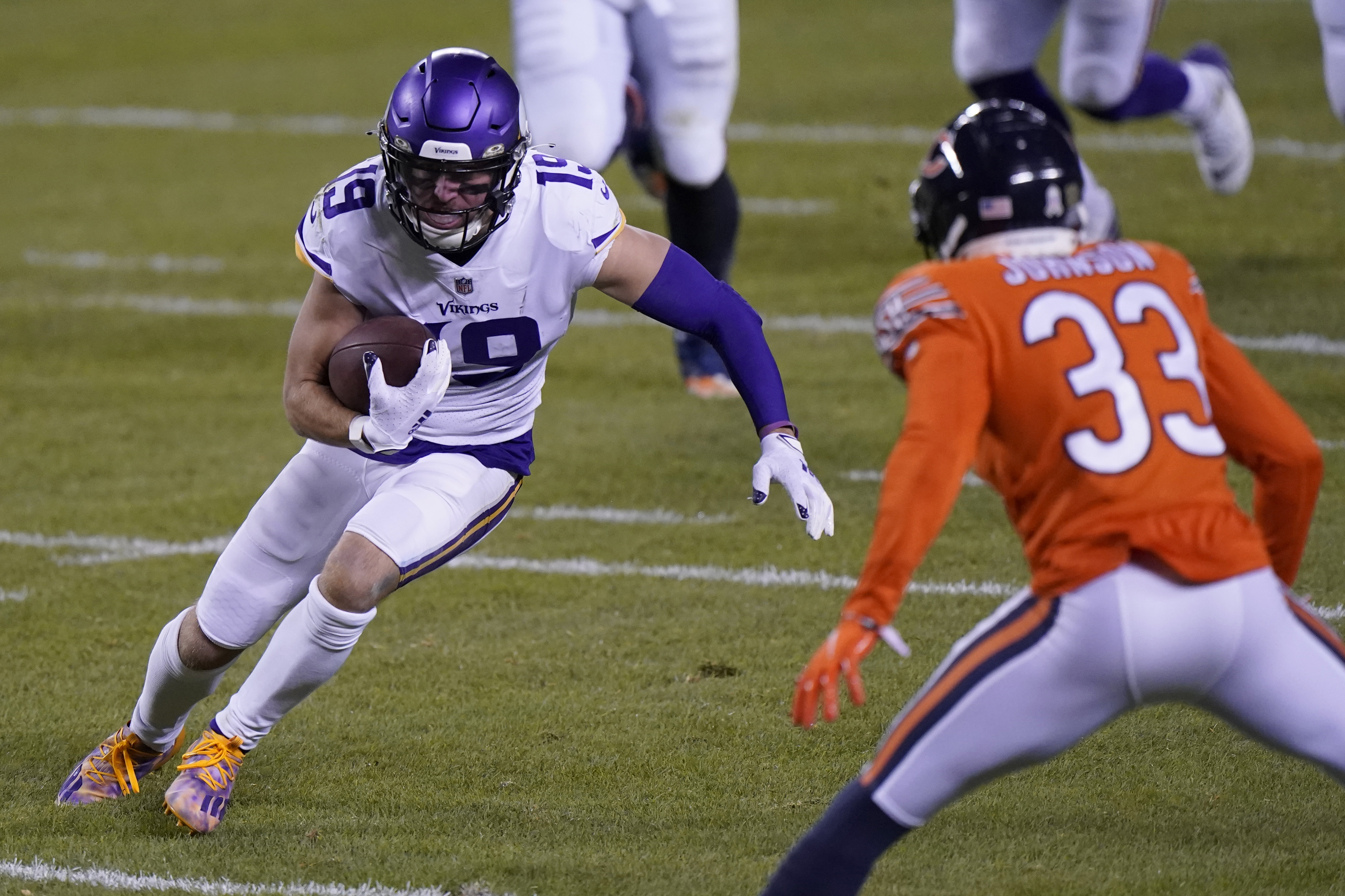 Kirk Cousins, Vikings overcome Patterson return, beat Bears 19-13