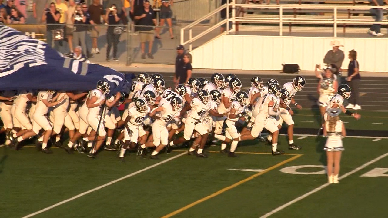 Boerne Champion football slips past NB Canyon on late field goal