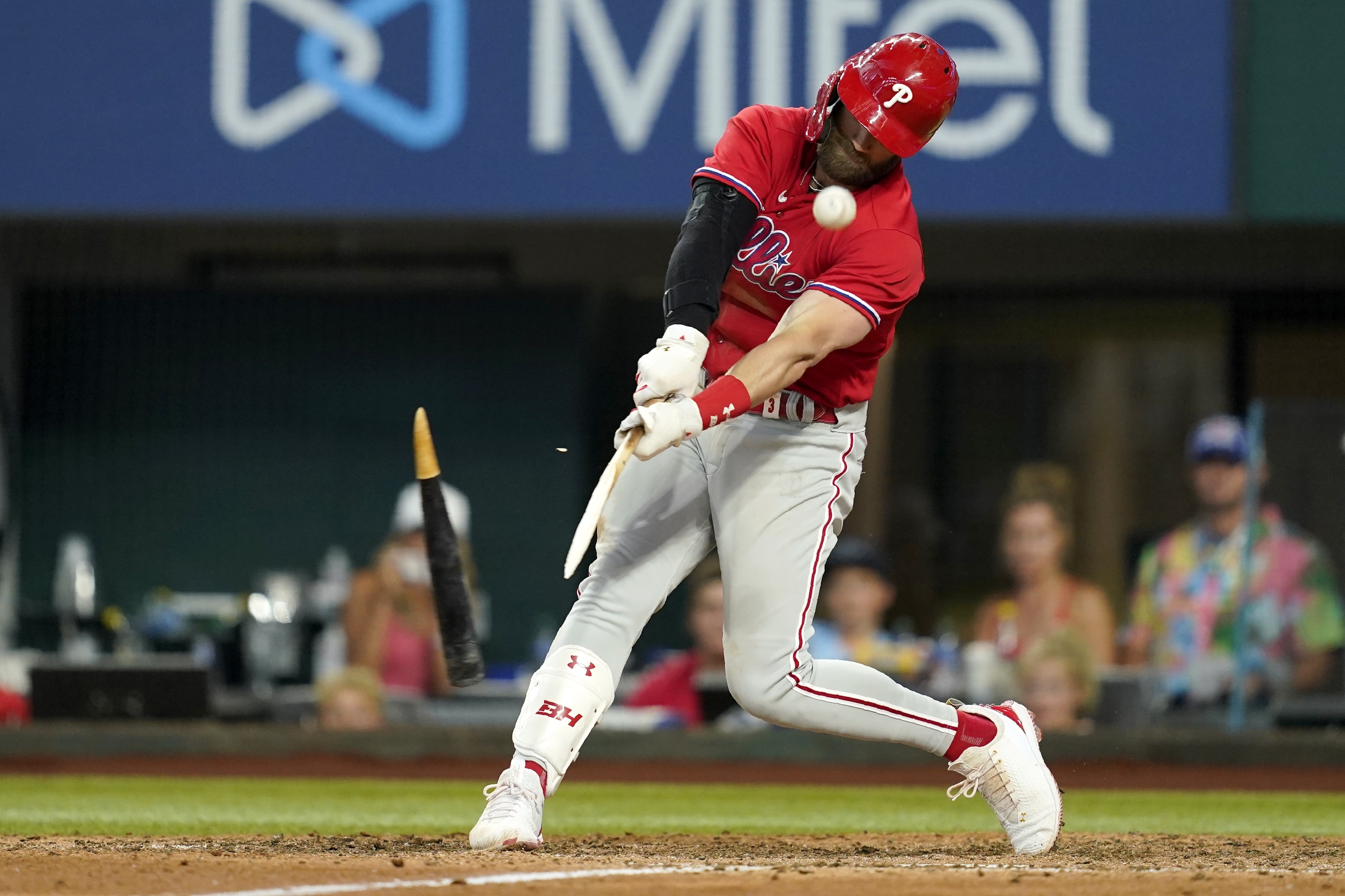 Harper's BP liner hits other ball, 04/26/2021