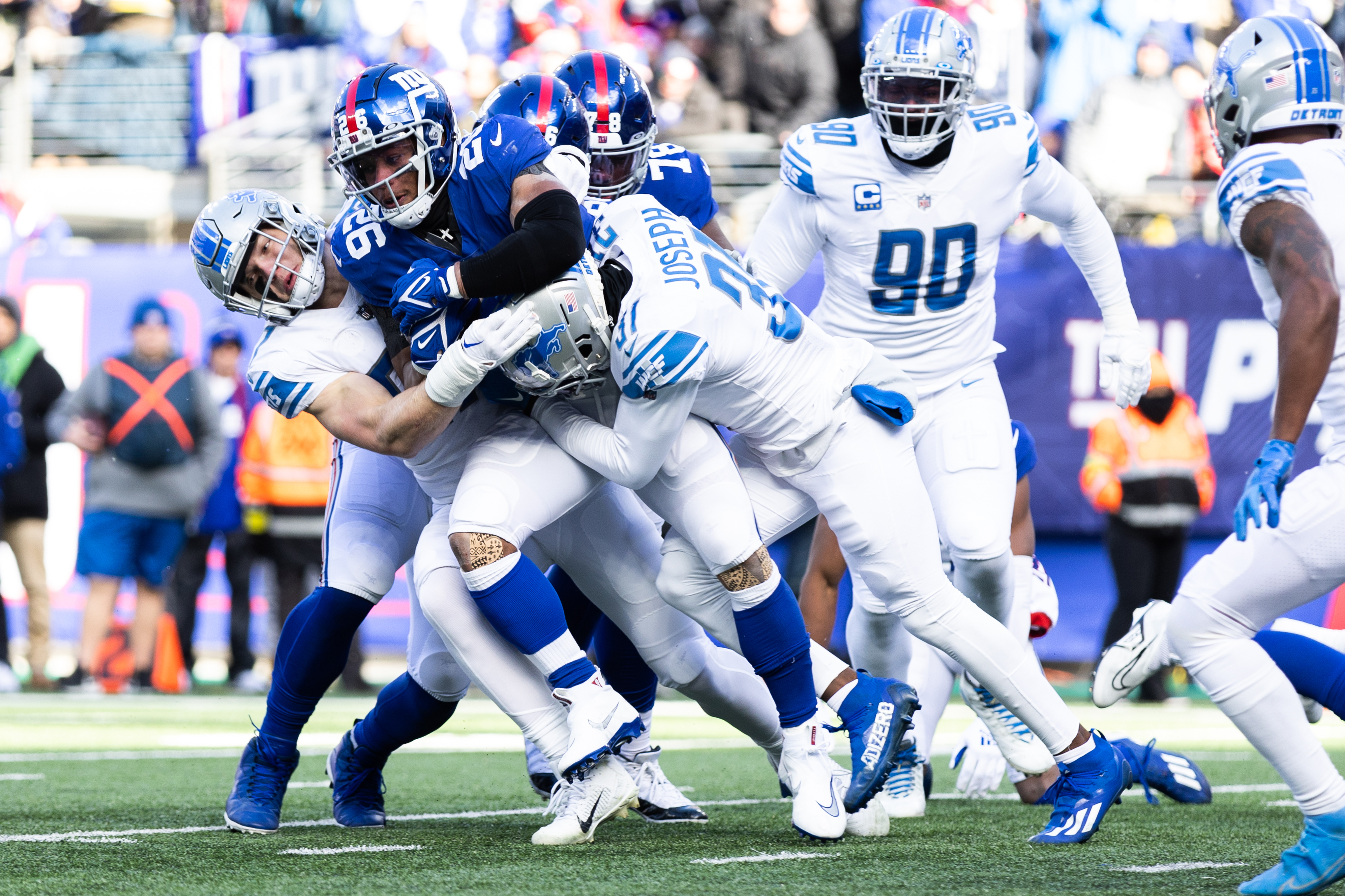 Detroit Lions defense, Williams historic day extends winning streak to 3