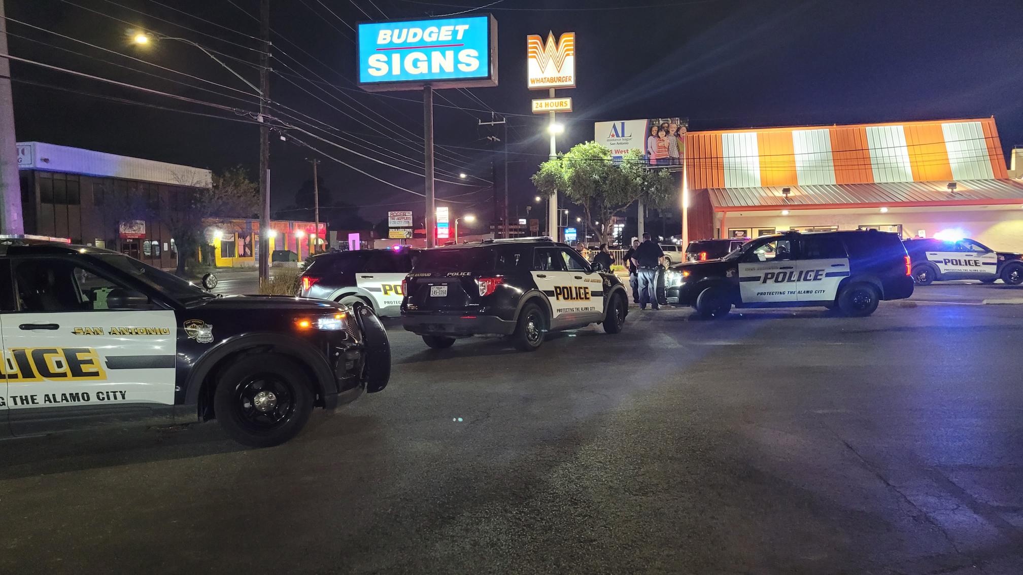 Bank robber wears Whataburger uniform