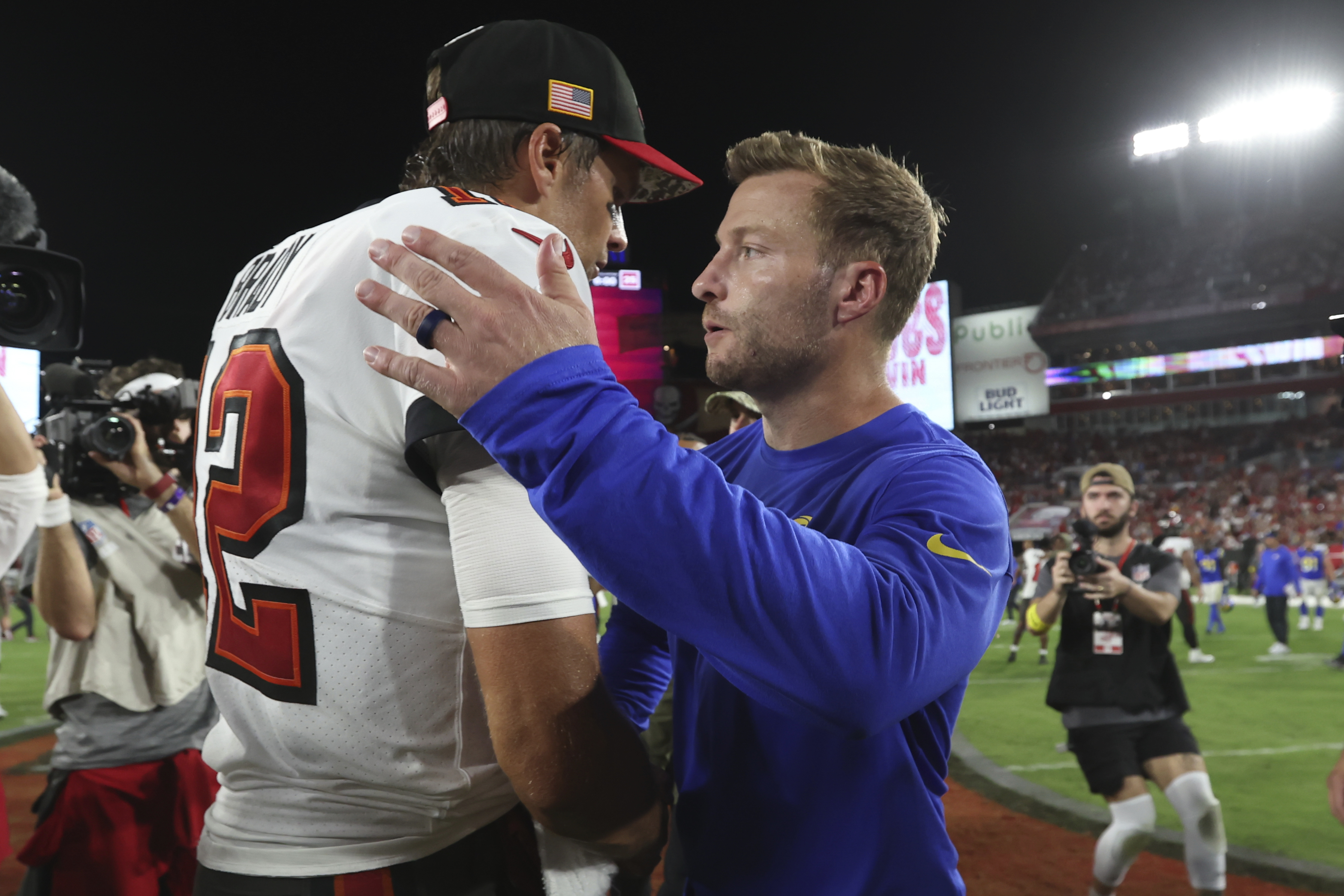 Tom Brady Throws Last-Minute Touchdown Pass, Bucs Beat Rams 16-13