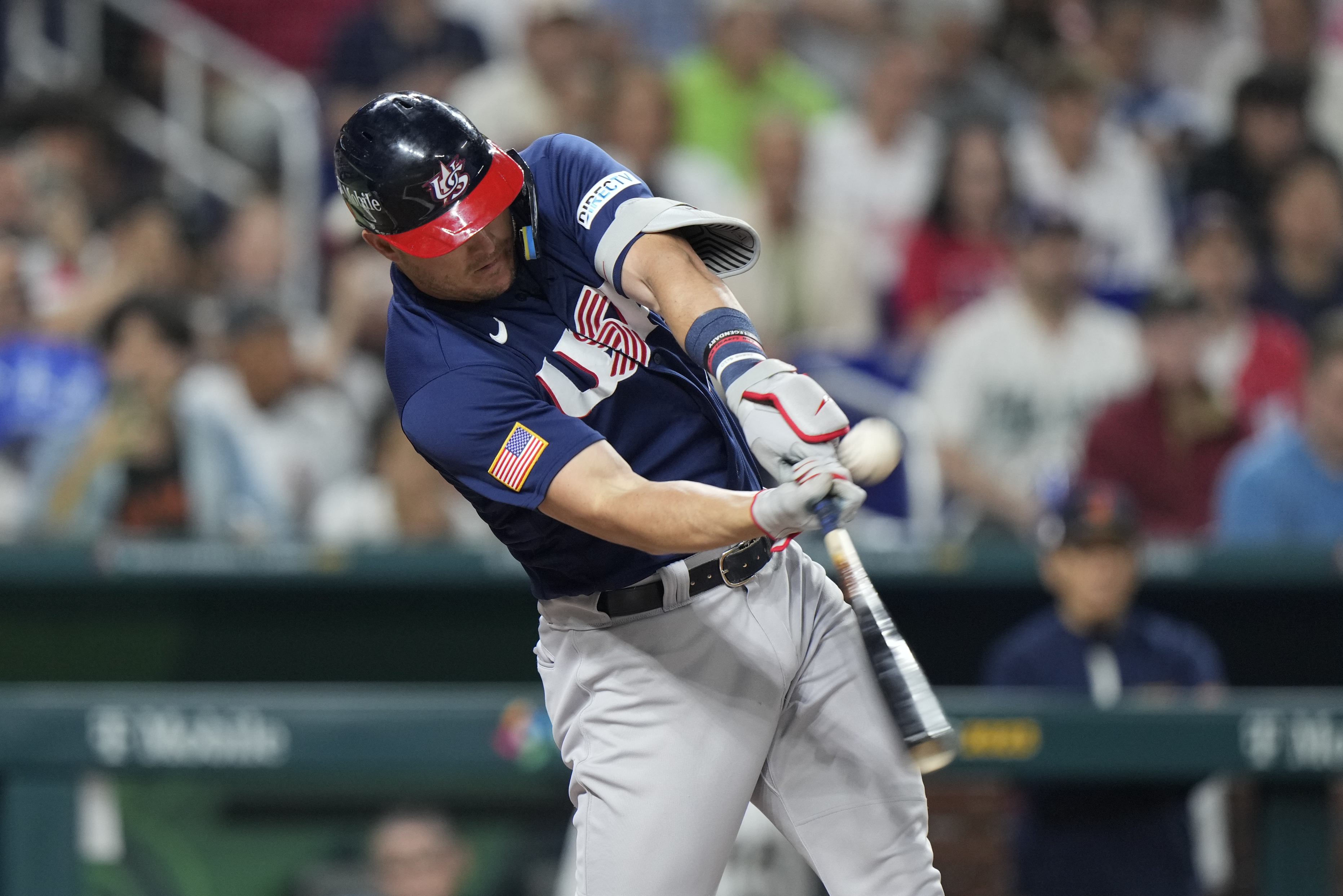 Turner leads U.S. into WBC semis with dramatic slam vs. Venezuela