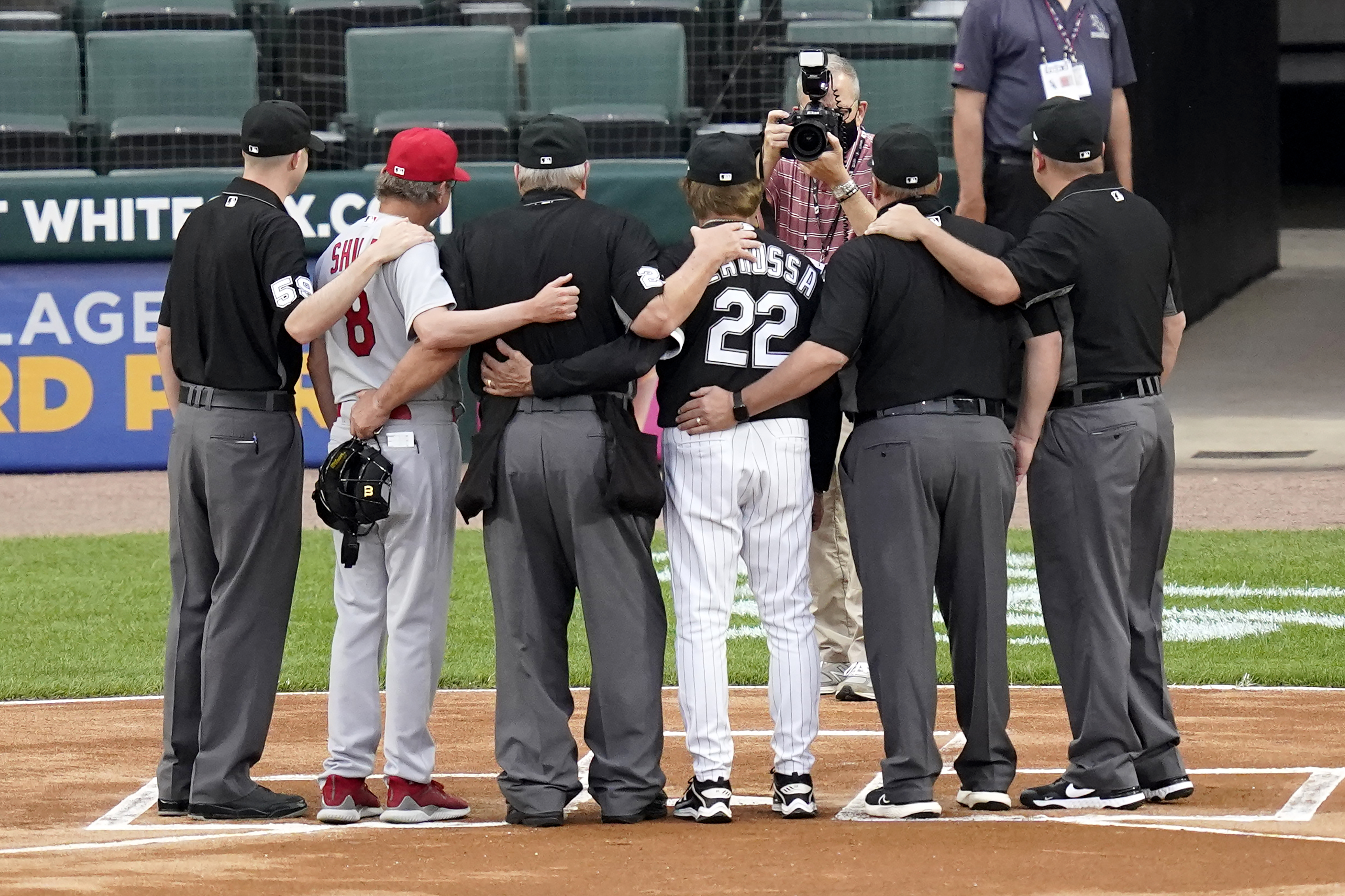 MLB umpire Joe West, at last, is retiring - Bleed Cubbie Blue