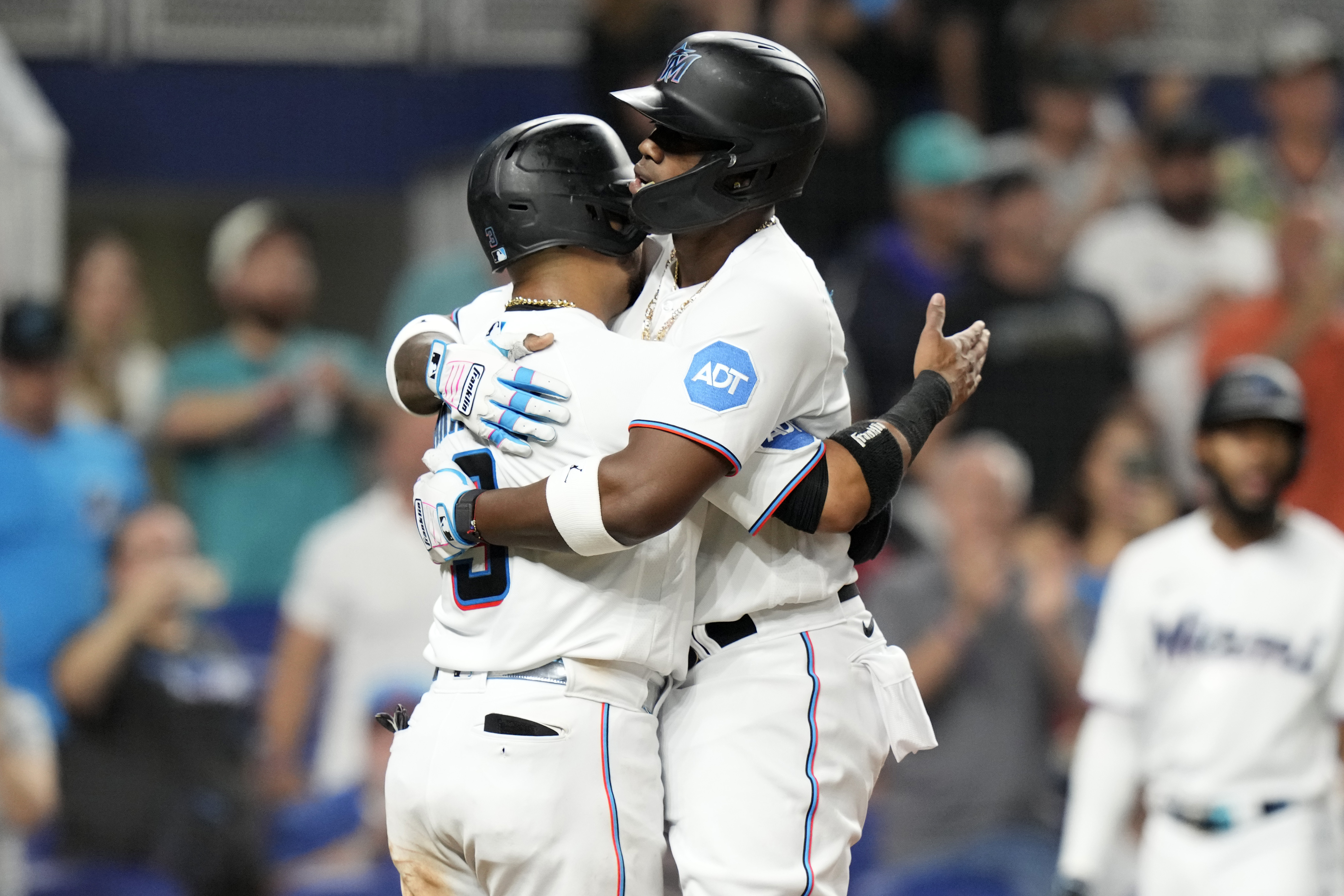 Vladimir Guerrero Jr.'s three-run homer lifts Blue Jays over Red Sox, 3-0