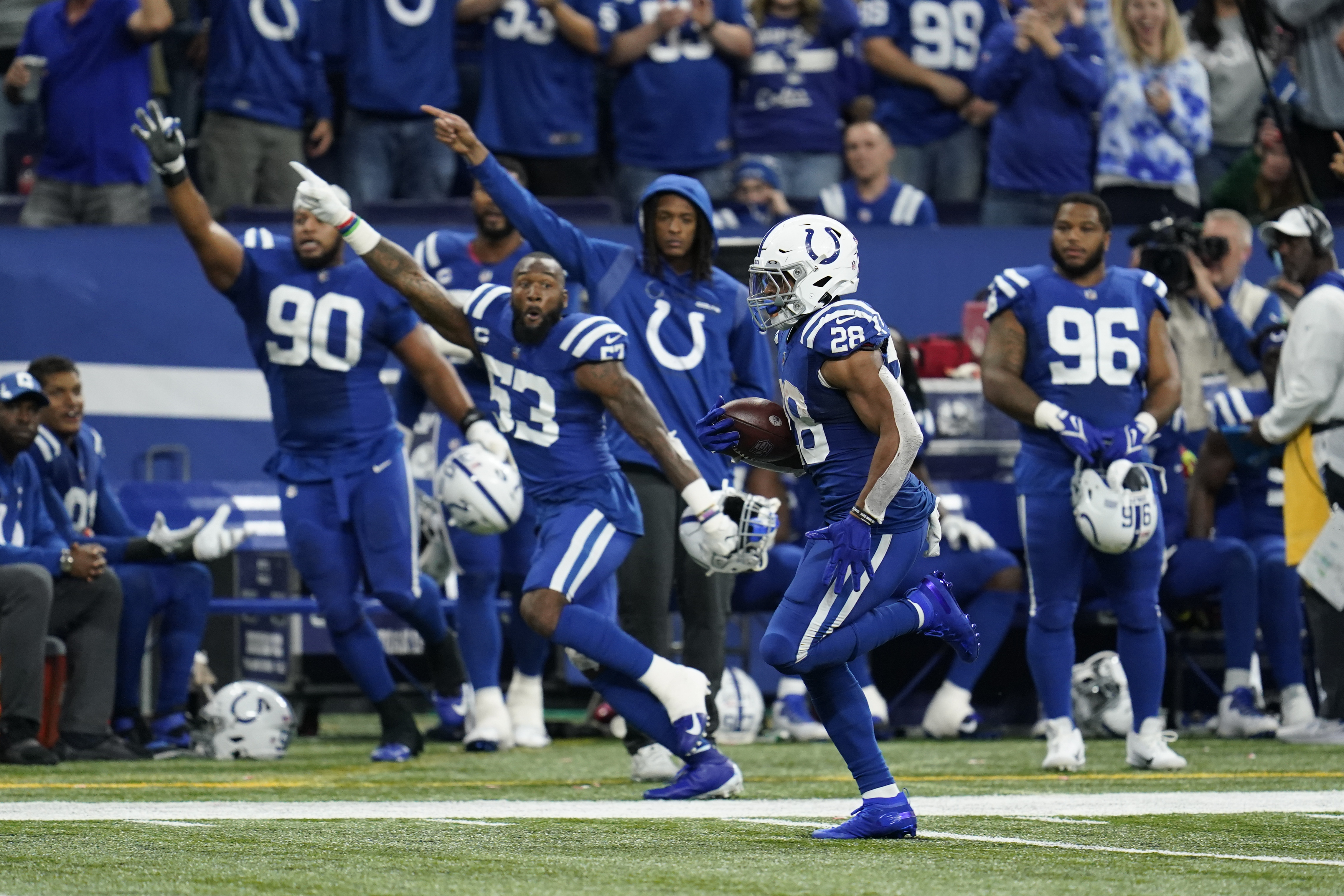 Colts' Jonathan Taylor gaining ground in trial-by-fire NFL entrance