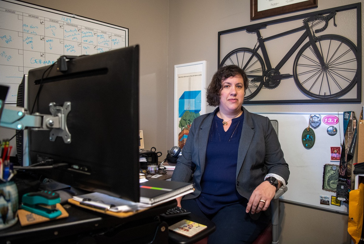 for-thousands-of-texas-professors-seeking-tenure-a-bill-banning-the-benefit-could-be-a-turning-point-in-their-careers