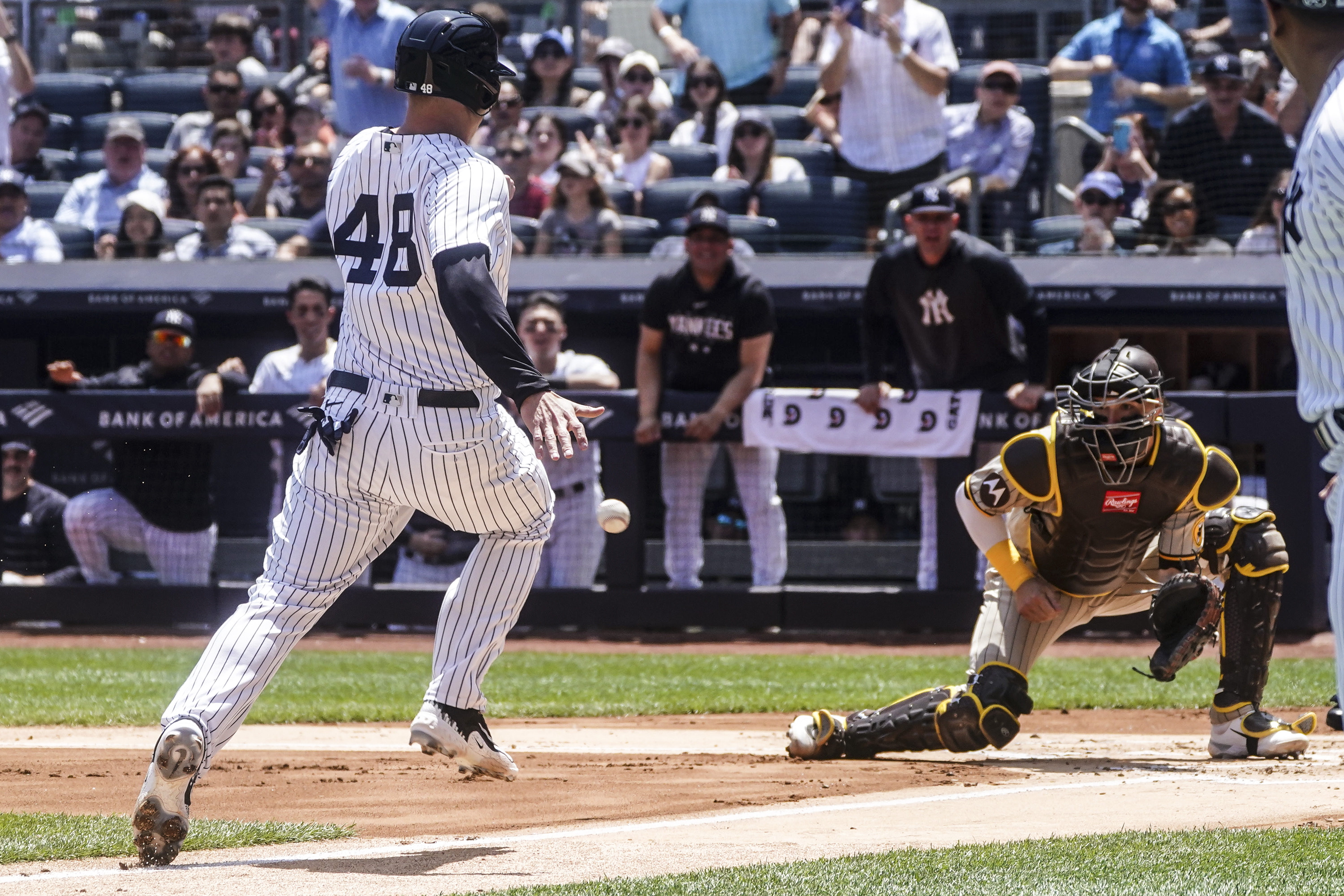 Isiah Kiner-Falefa's 10th-inning single helps New York Yankees overcome San  Diego Padres