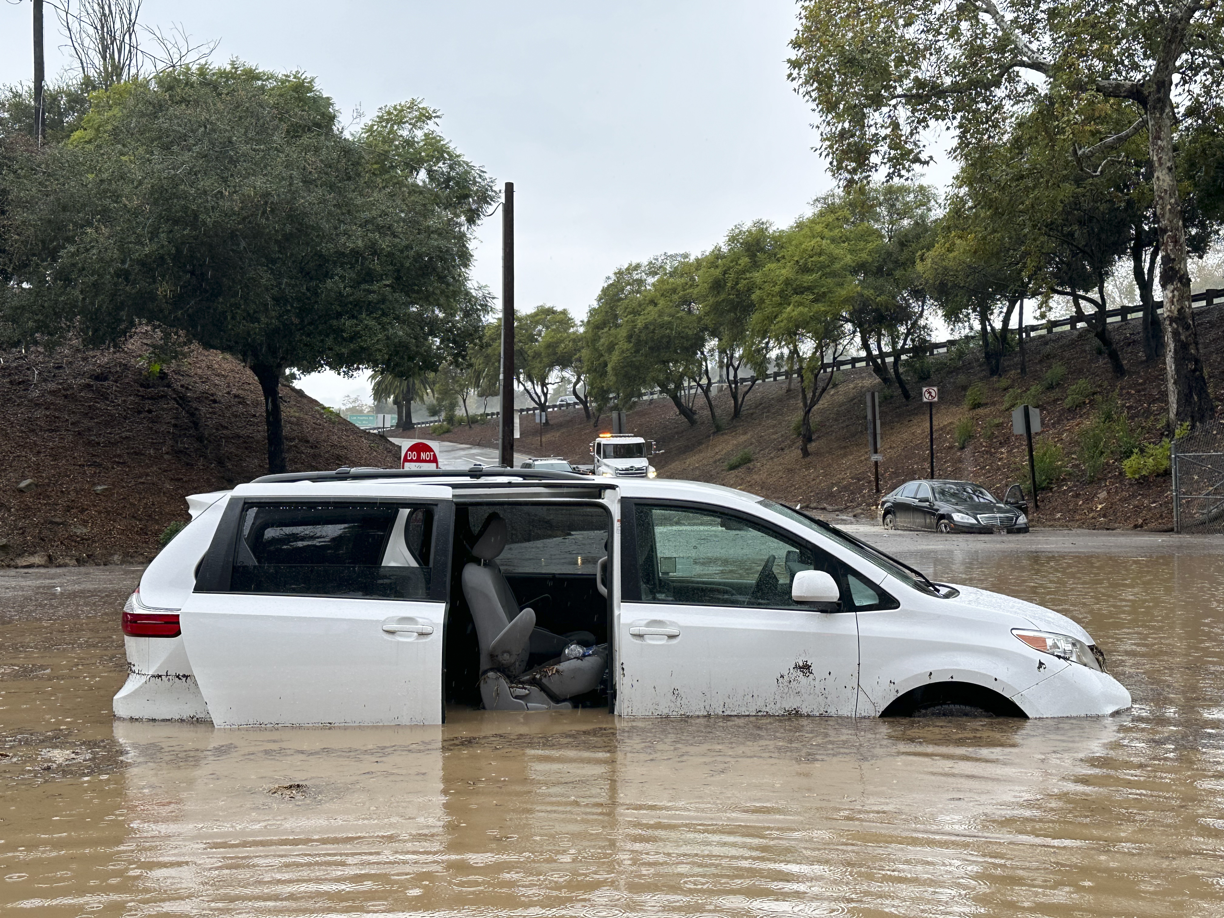 Giant Ziploc'' protects cars from flooding