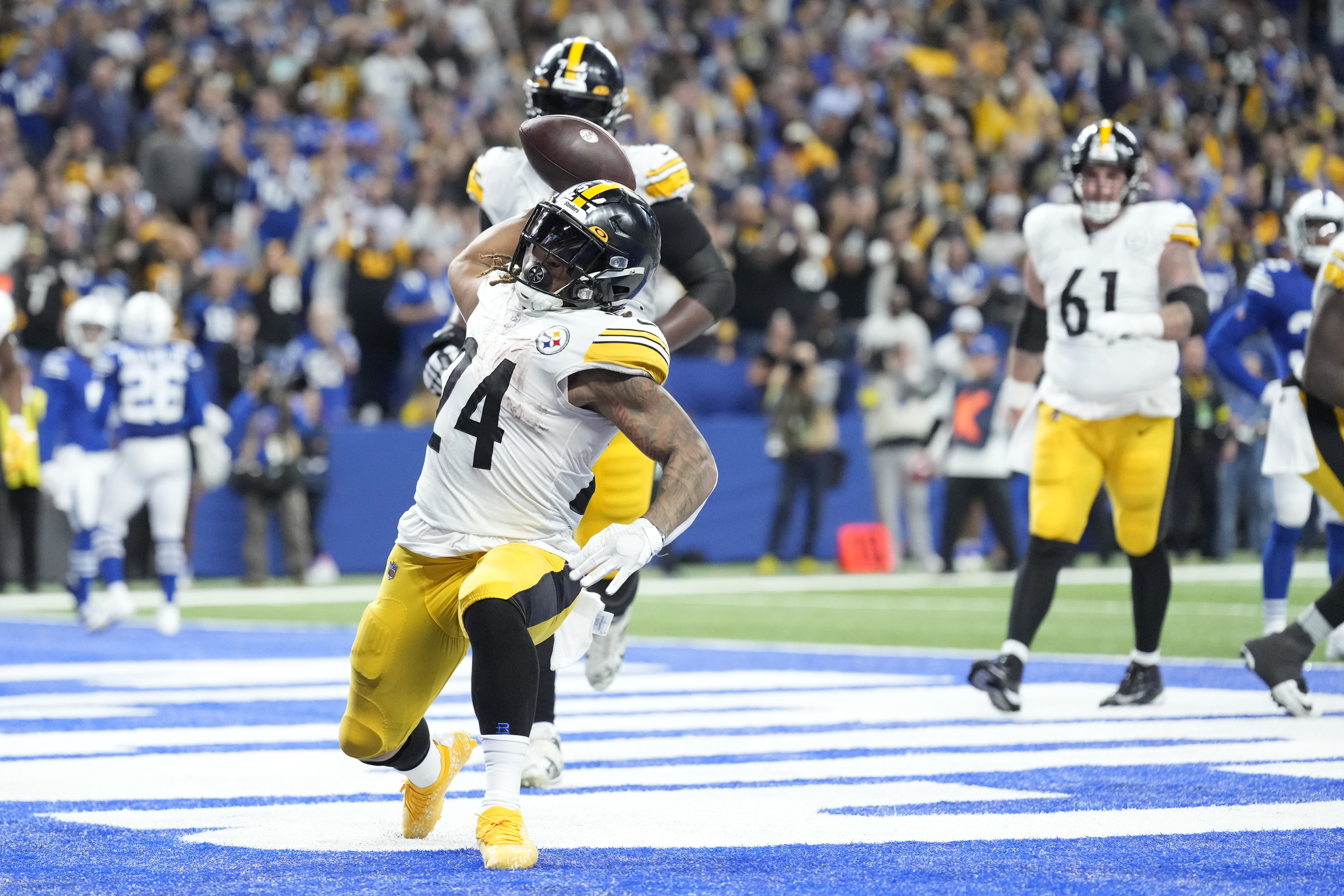 Pittsburgh Steelers on X: End of Q1  / X