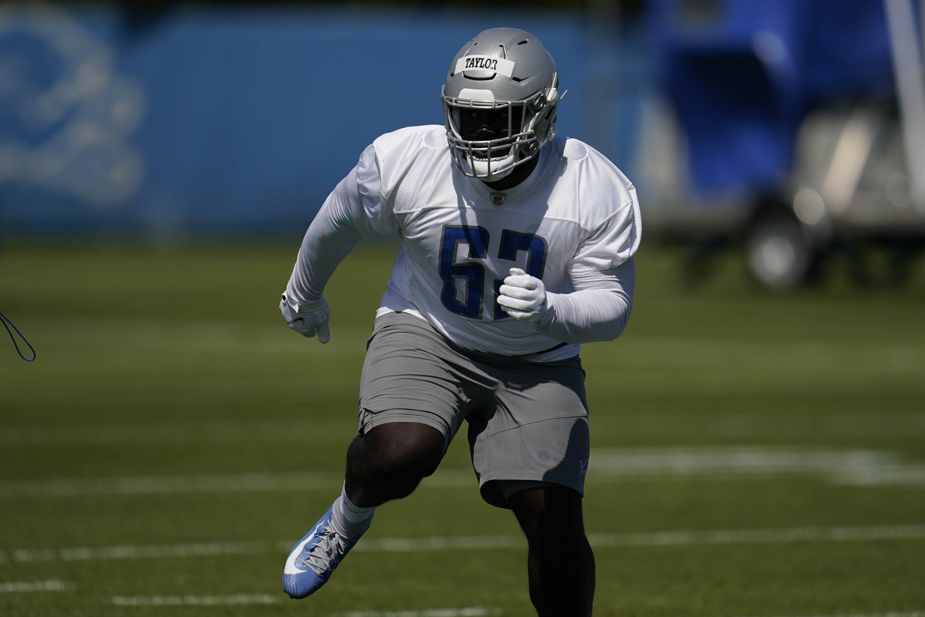 Detroit Lions cut 2 players for gambling on NFL games; Jameson Williams  suspended 6 games