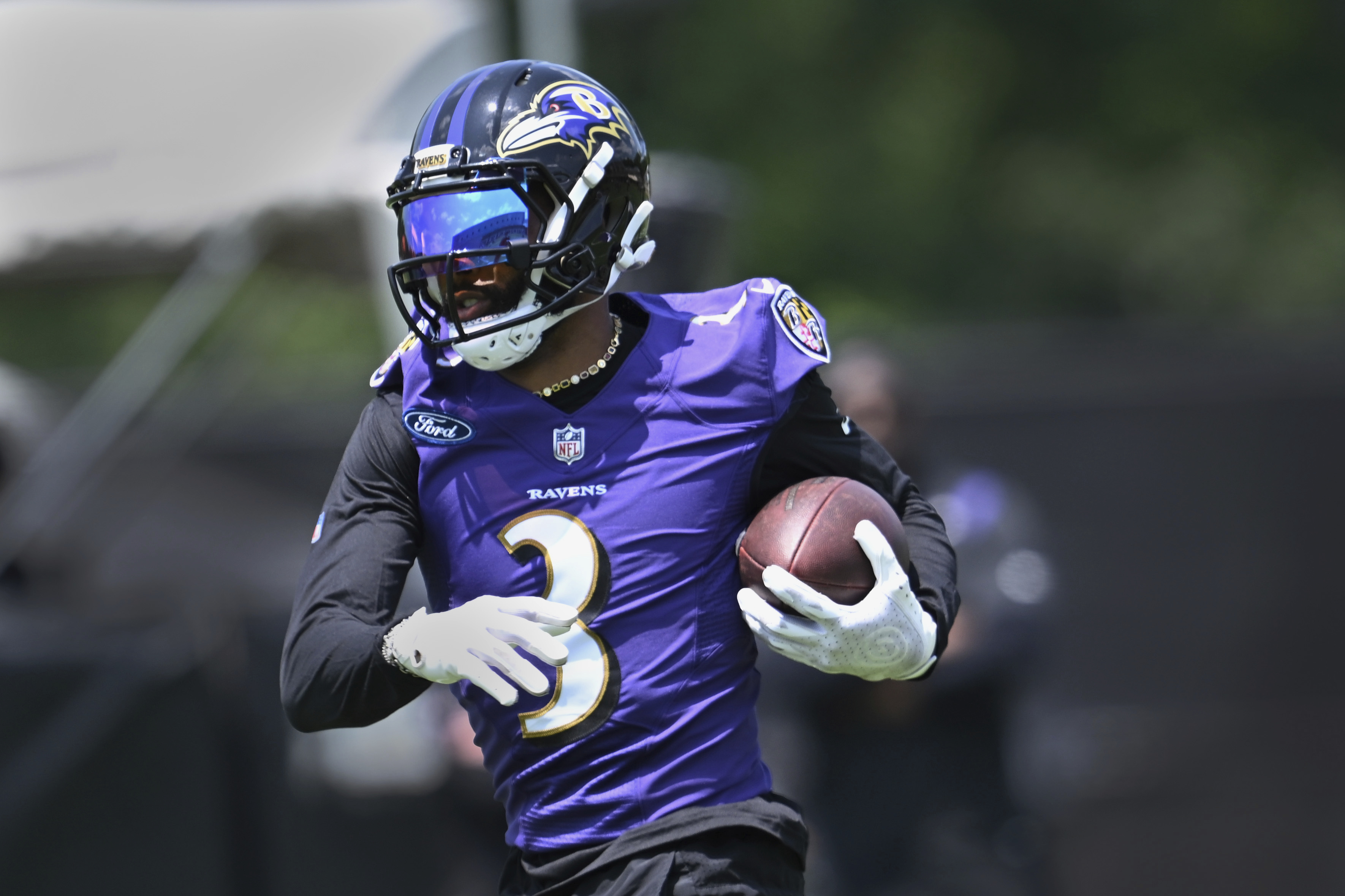 Jeff Zrebiec on X: Lamar Jackson in action at Ravens minicamp.   / X