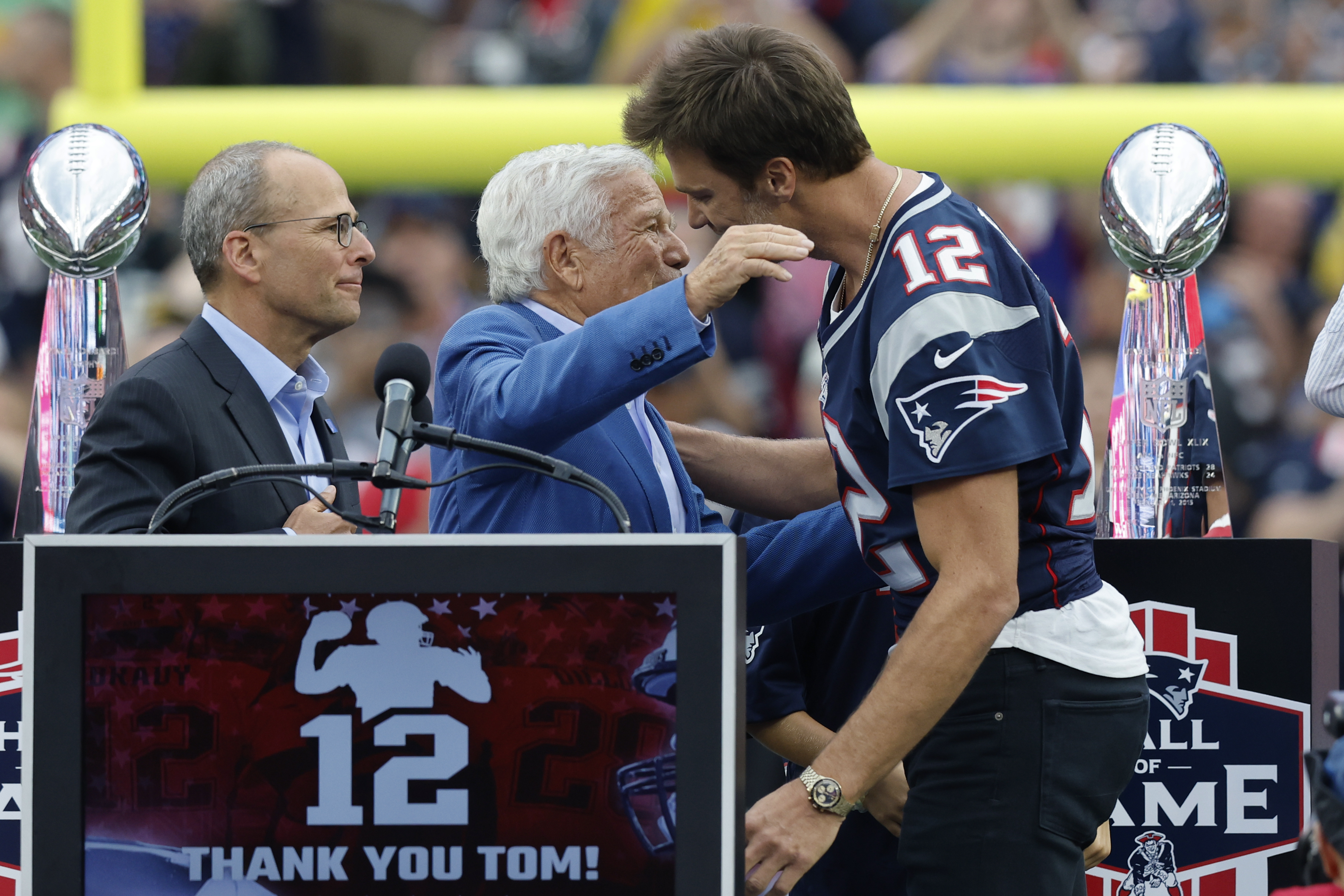 Tom Brady returns to hero's welcome in New England and declares himself a  'Patriot for life