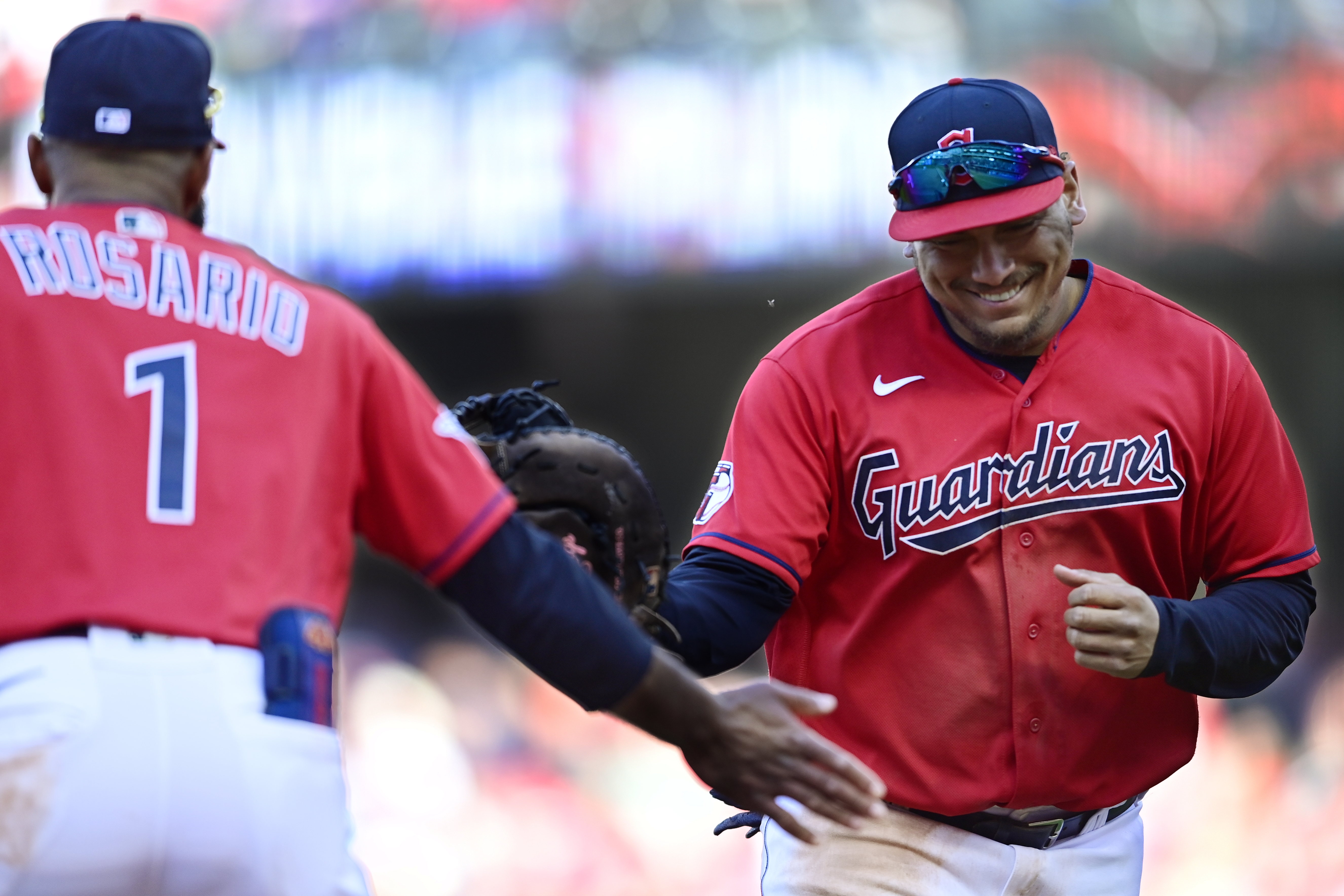 Ramírez, Naylor homer on consecutive pitches in the Guardians' 6-1