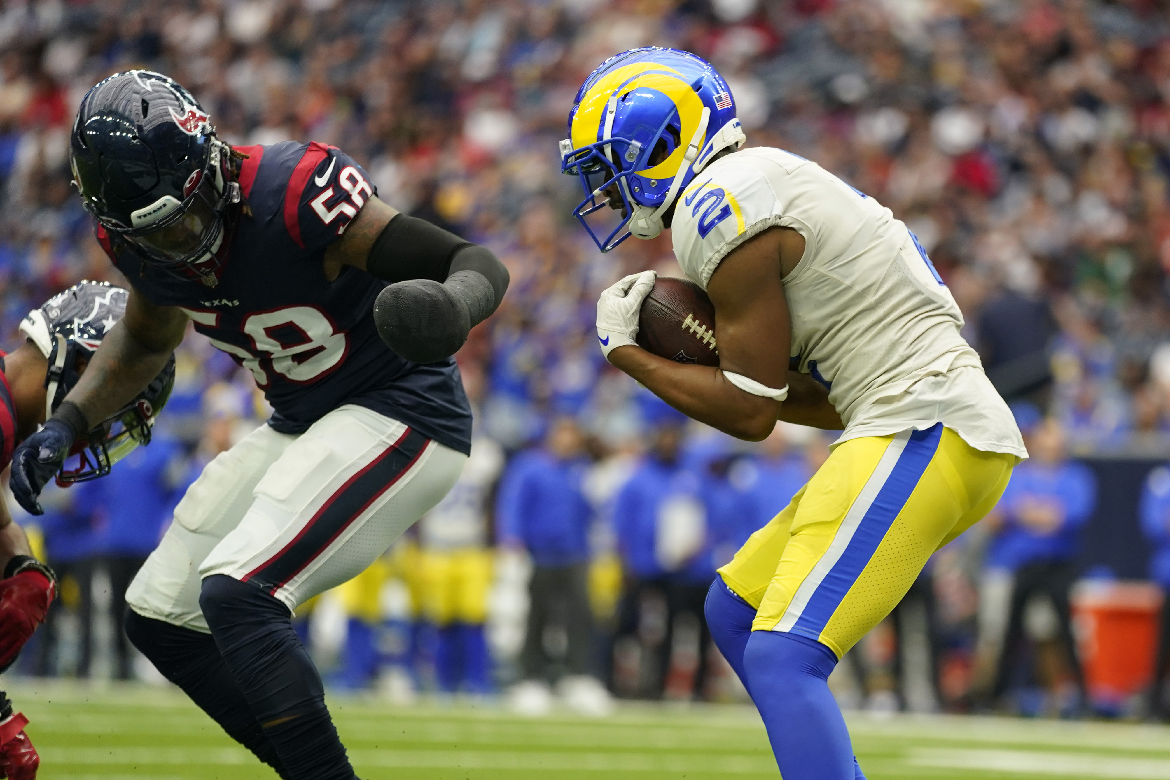 Rams WR Robert Woods tears ACL during practice, will miss