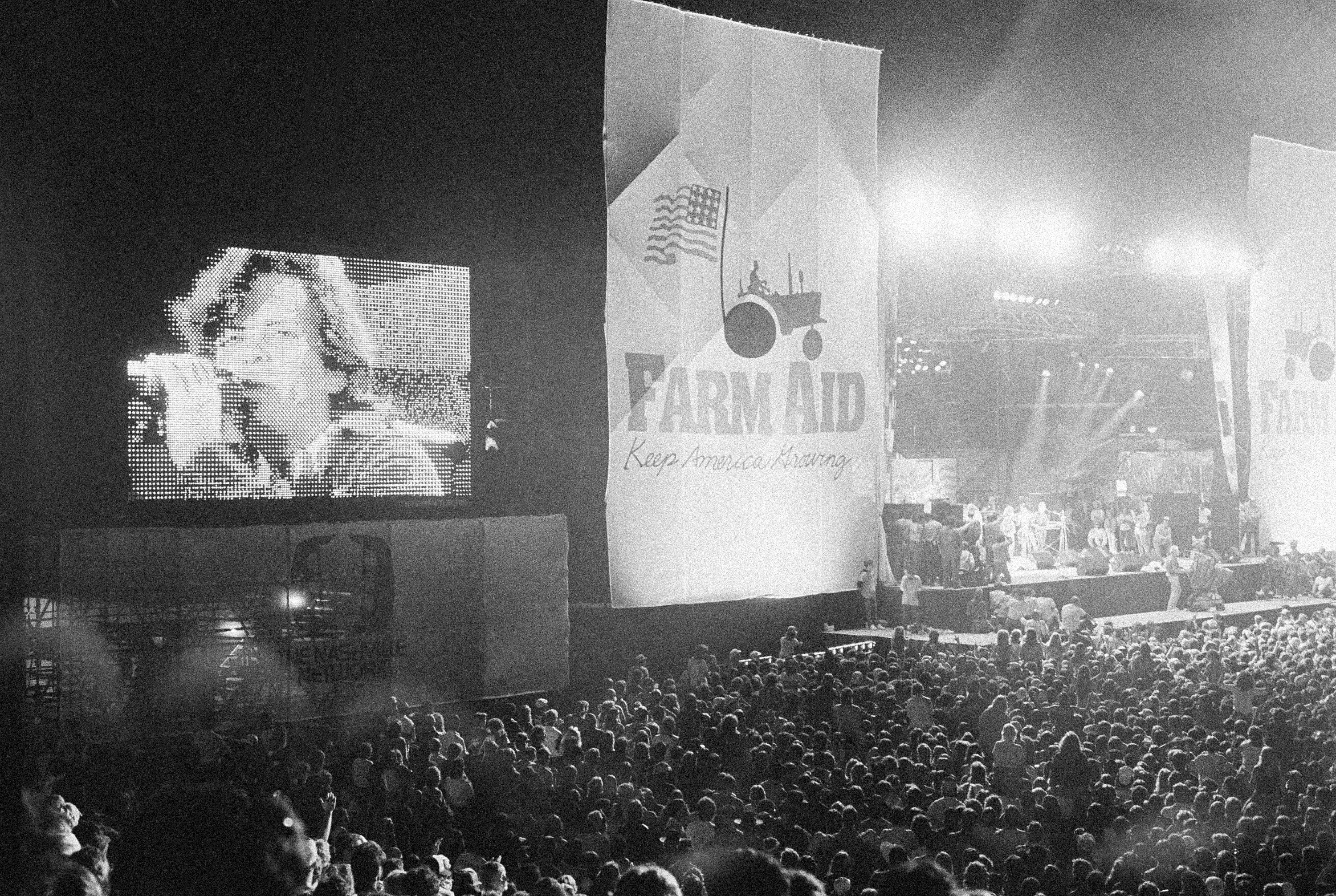 Willie Nelson and Neil Young highlight 40th Farm Aid concert