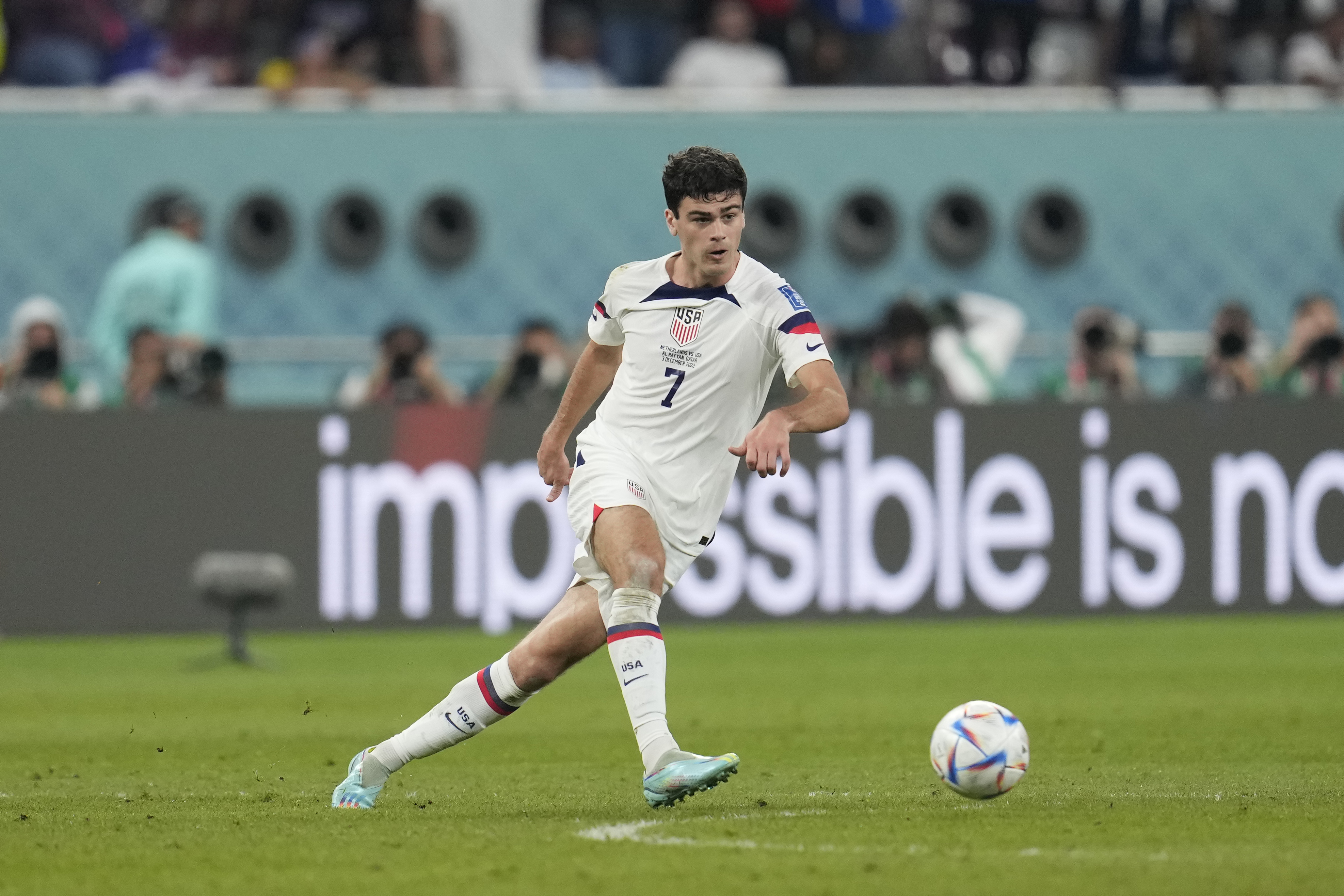 Where is Gio Reyna? USA World Cup soccer star on bench again for England  match in Qatar