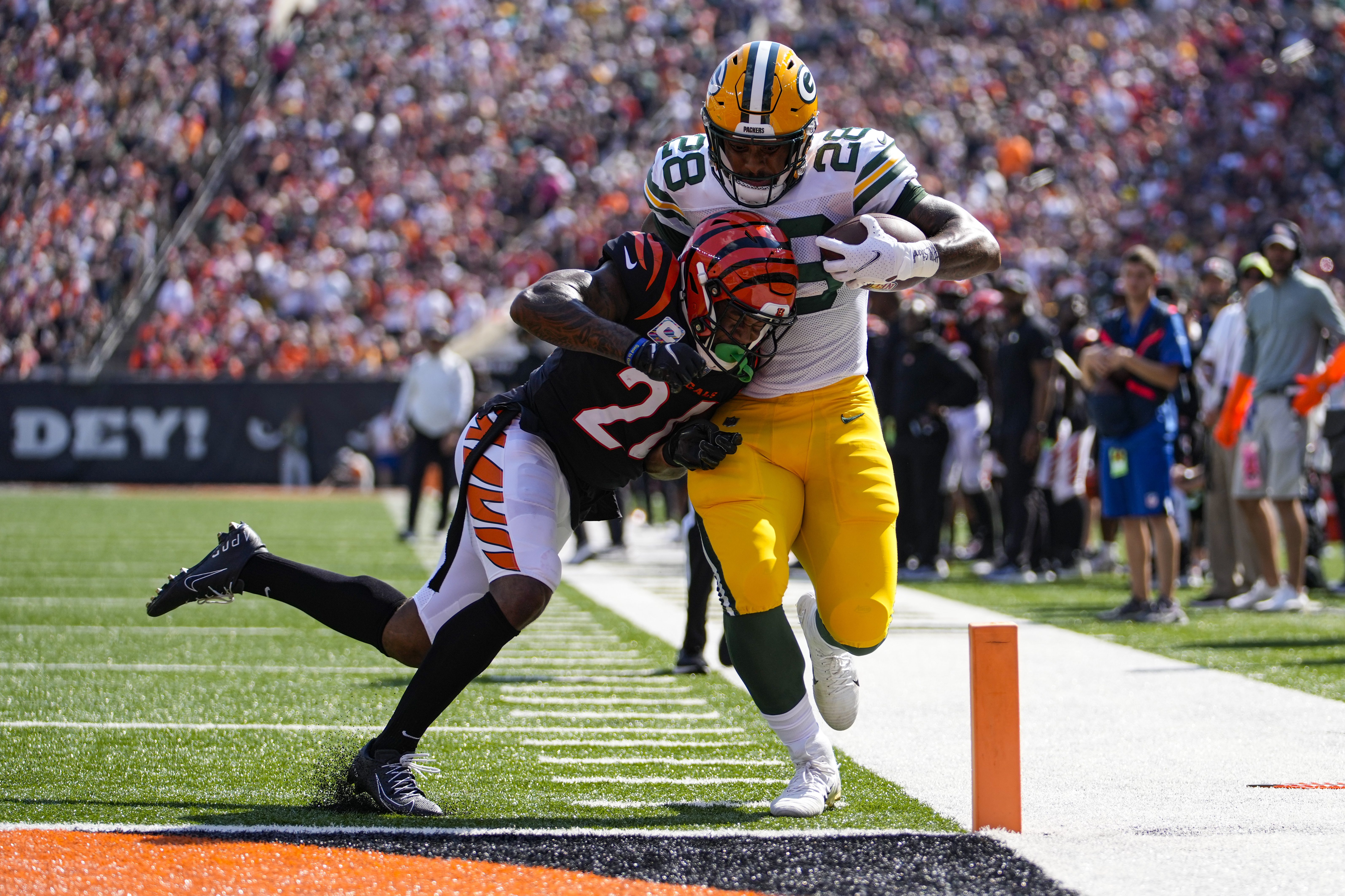 Crosby hits 49-yarder after 3 misses, Packers top Bengals