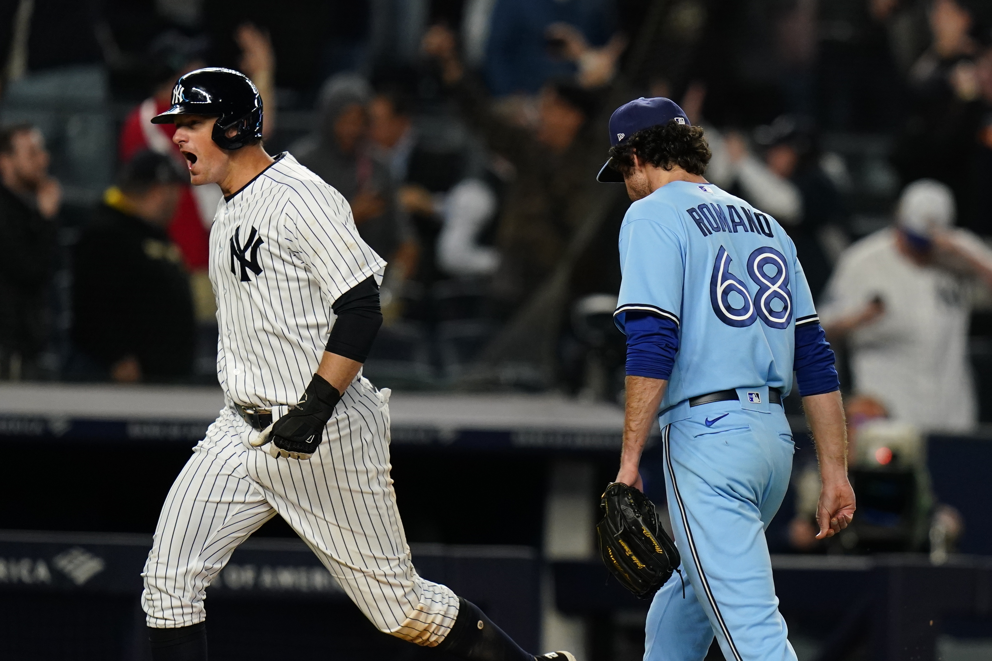 Judge hits 3-run HR in 9th to give Yanks 6-5 win over Jays