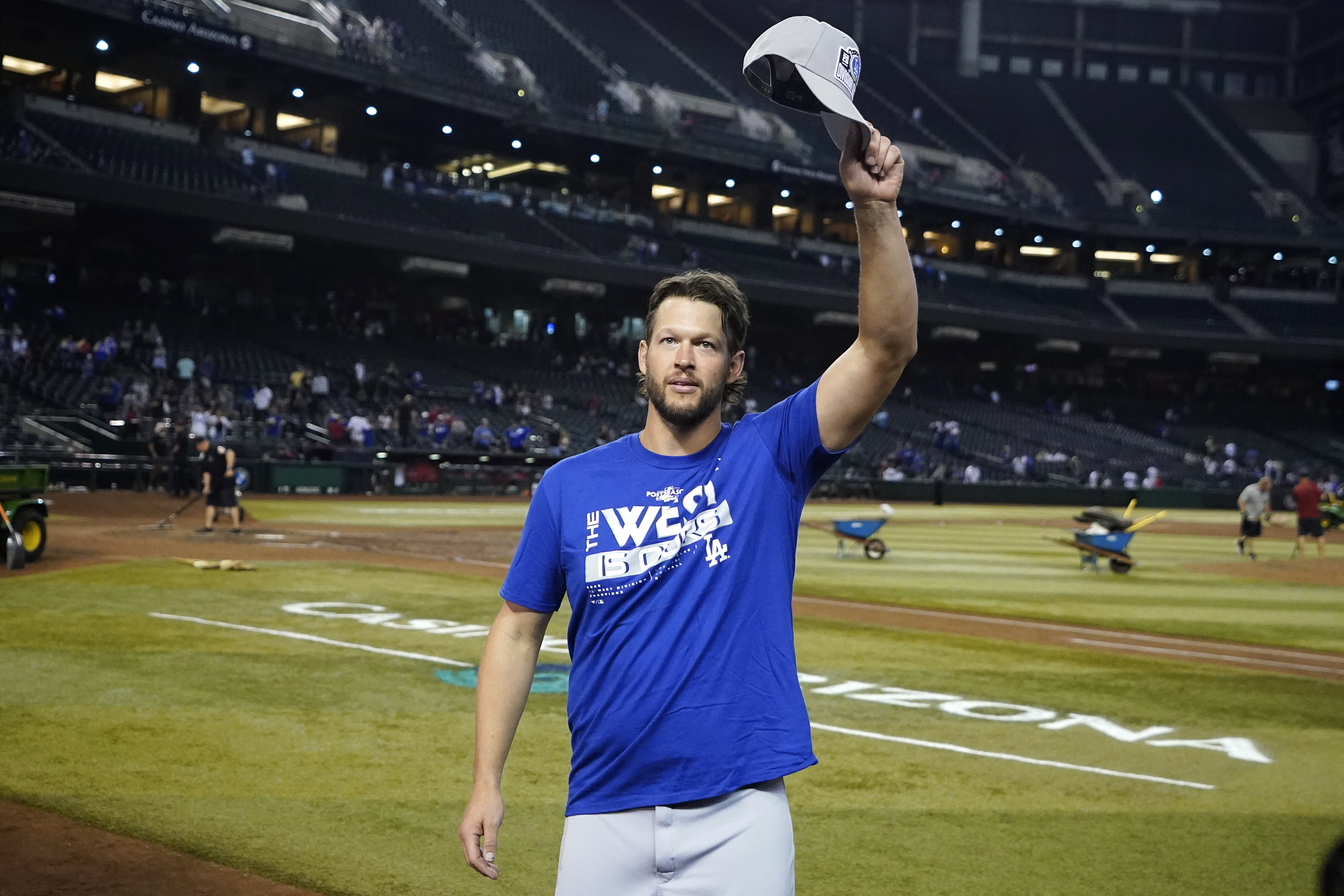 Dodgers assert dominance over Diamondbacks, clinch another NL West title at  Chase Field - PHNX