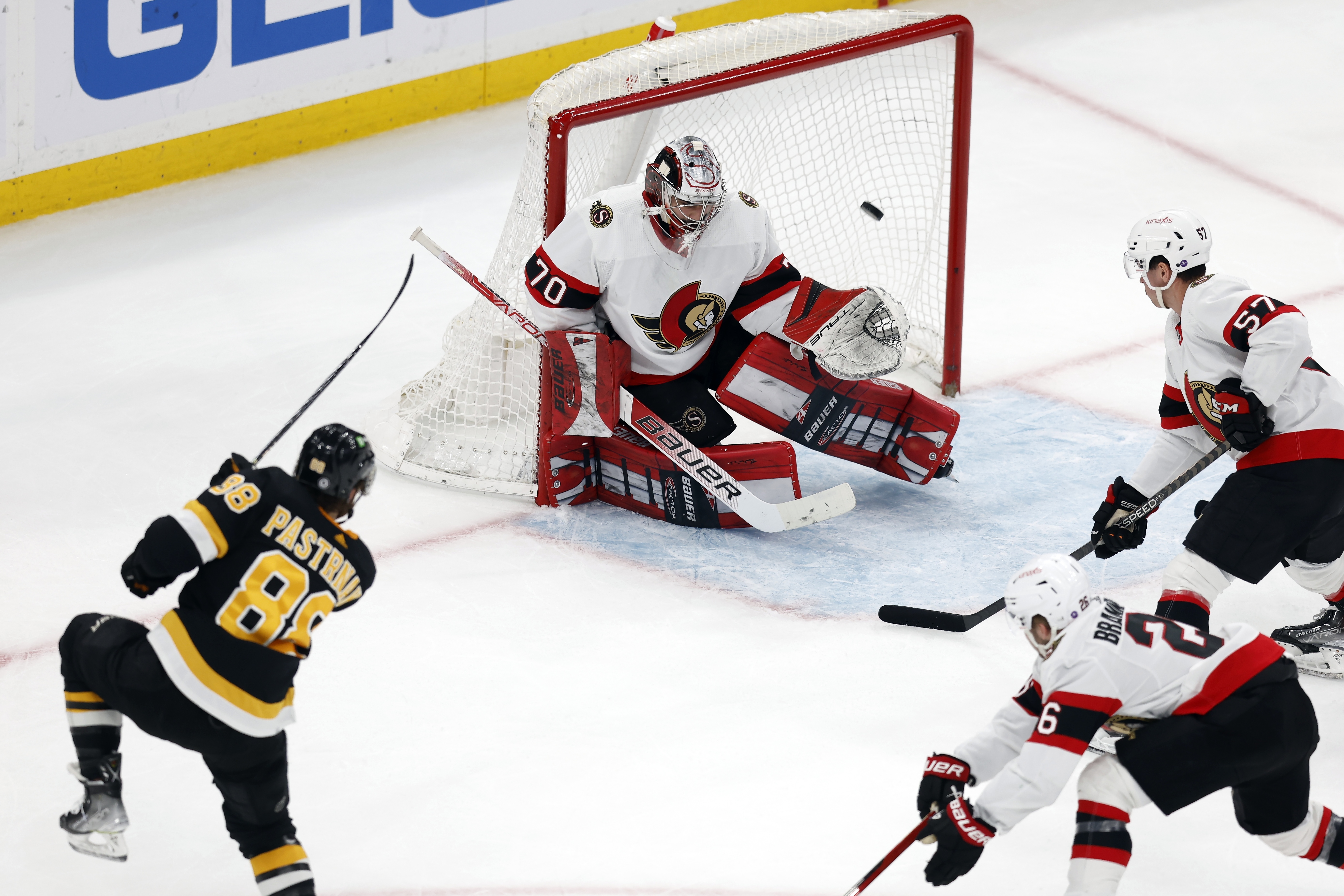 Video: Bruins goalie Linus Ullmark scores goal