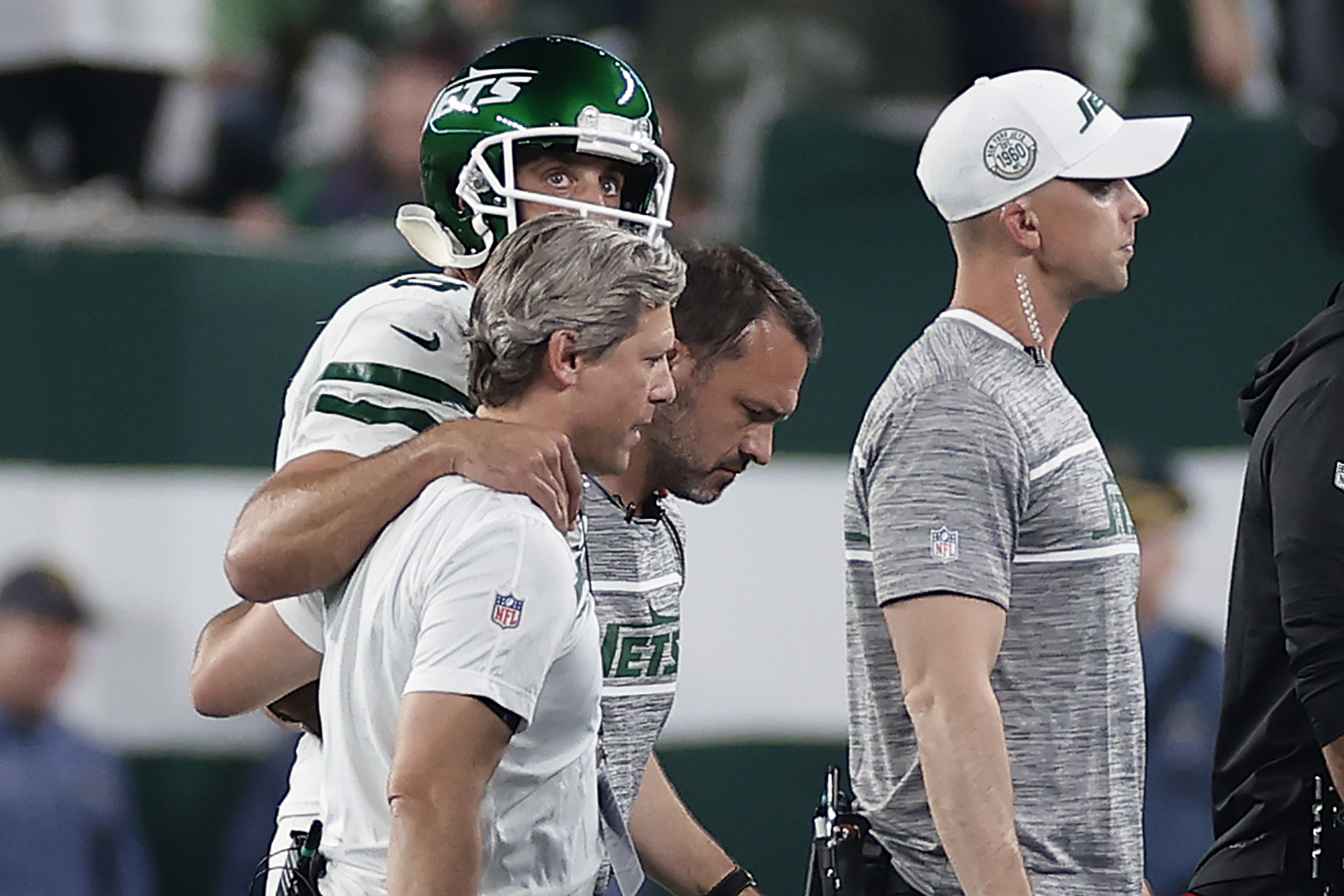 Aaron Rodgers injures his left Achilles tendon in his first series for the  Jets - The San Diego Union-Tribune