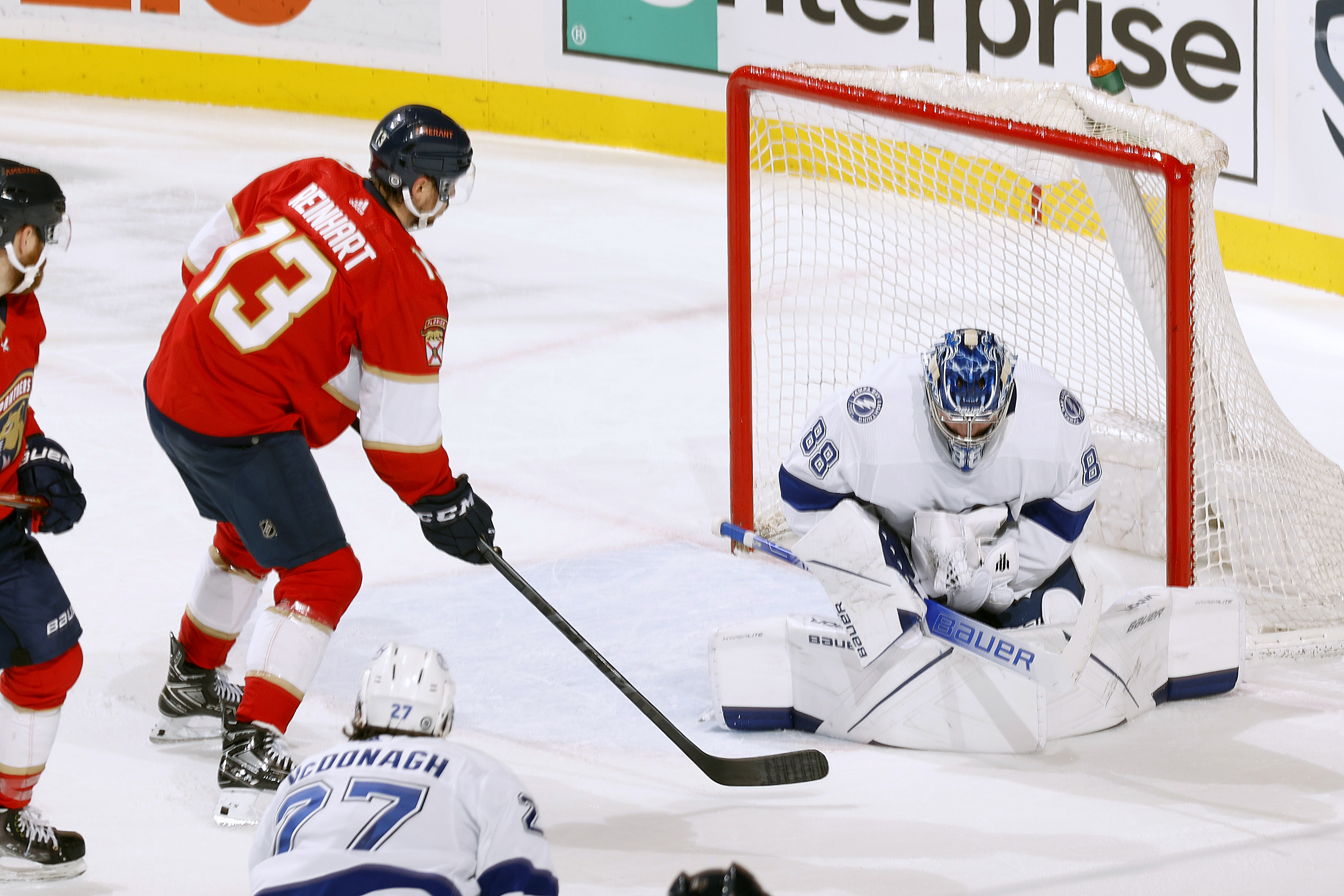 Victor Hedman of the Tampa Bay Lightning wears a Hockey Fights Cancer  News Photo - Getty Images