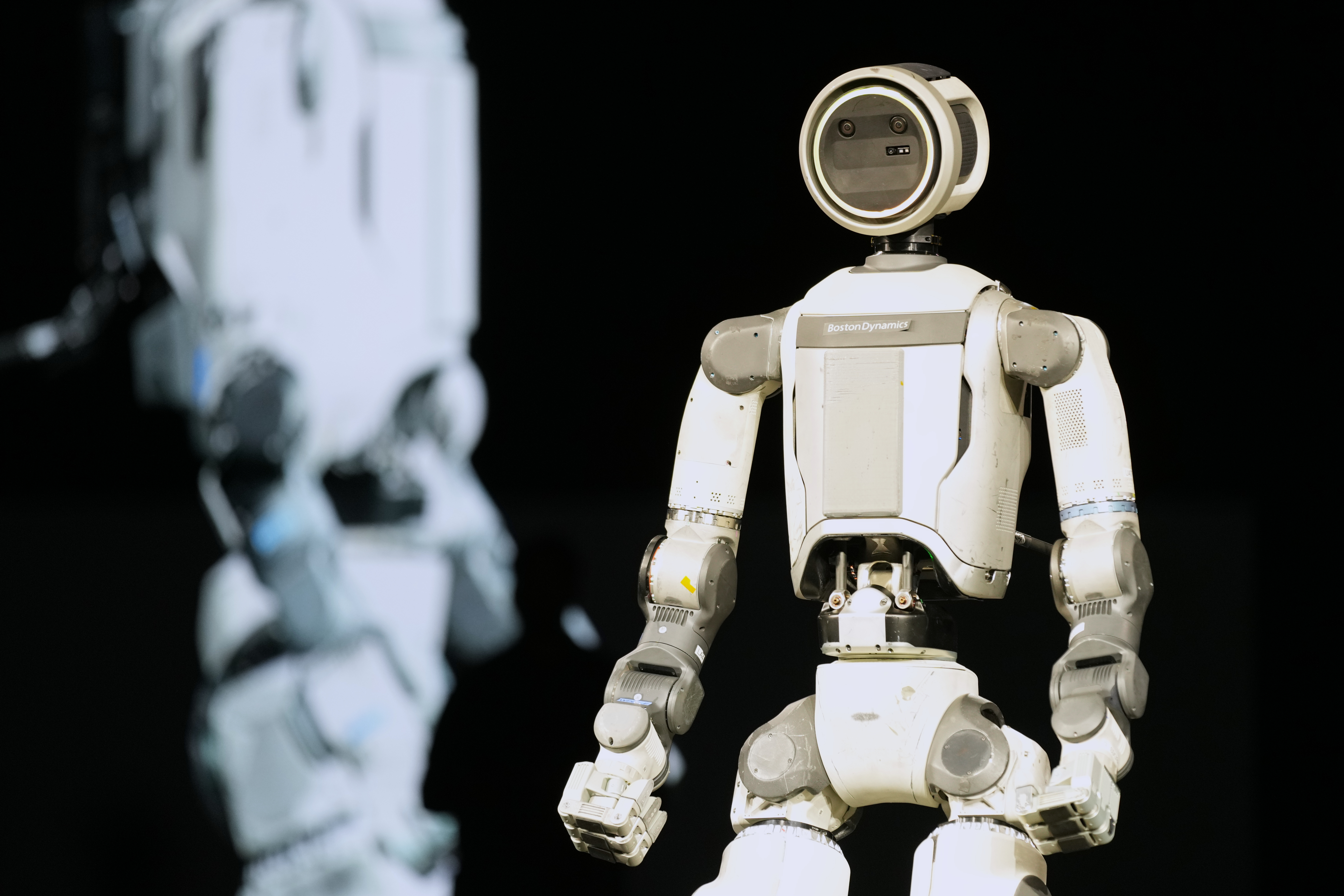 Hyundai and Boston Dynamics unveil humanoid robot Atlas at CES