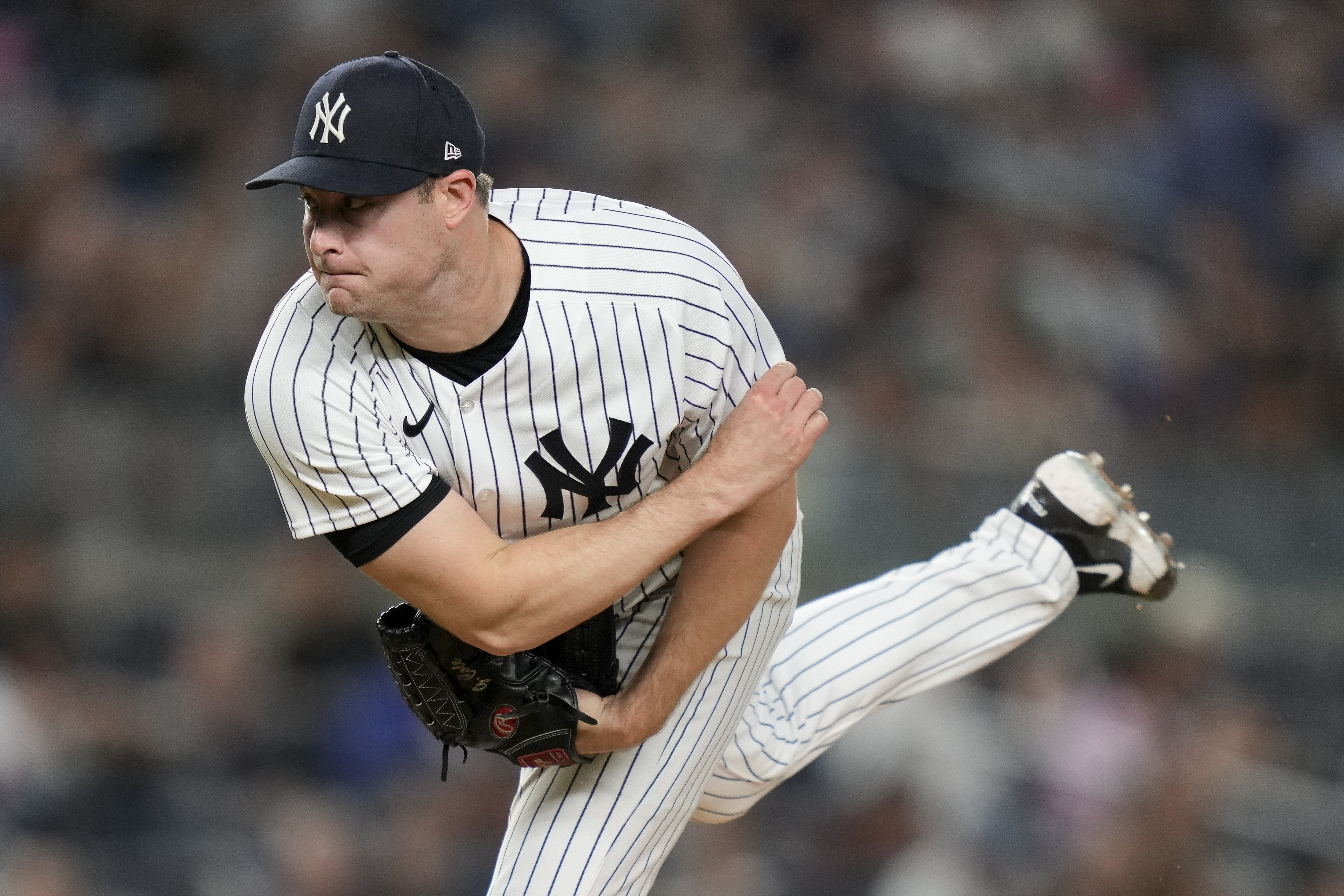 Wagging his finger at the Mariners, Cole stops the Yankees' 4-game