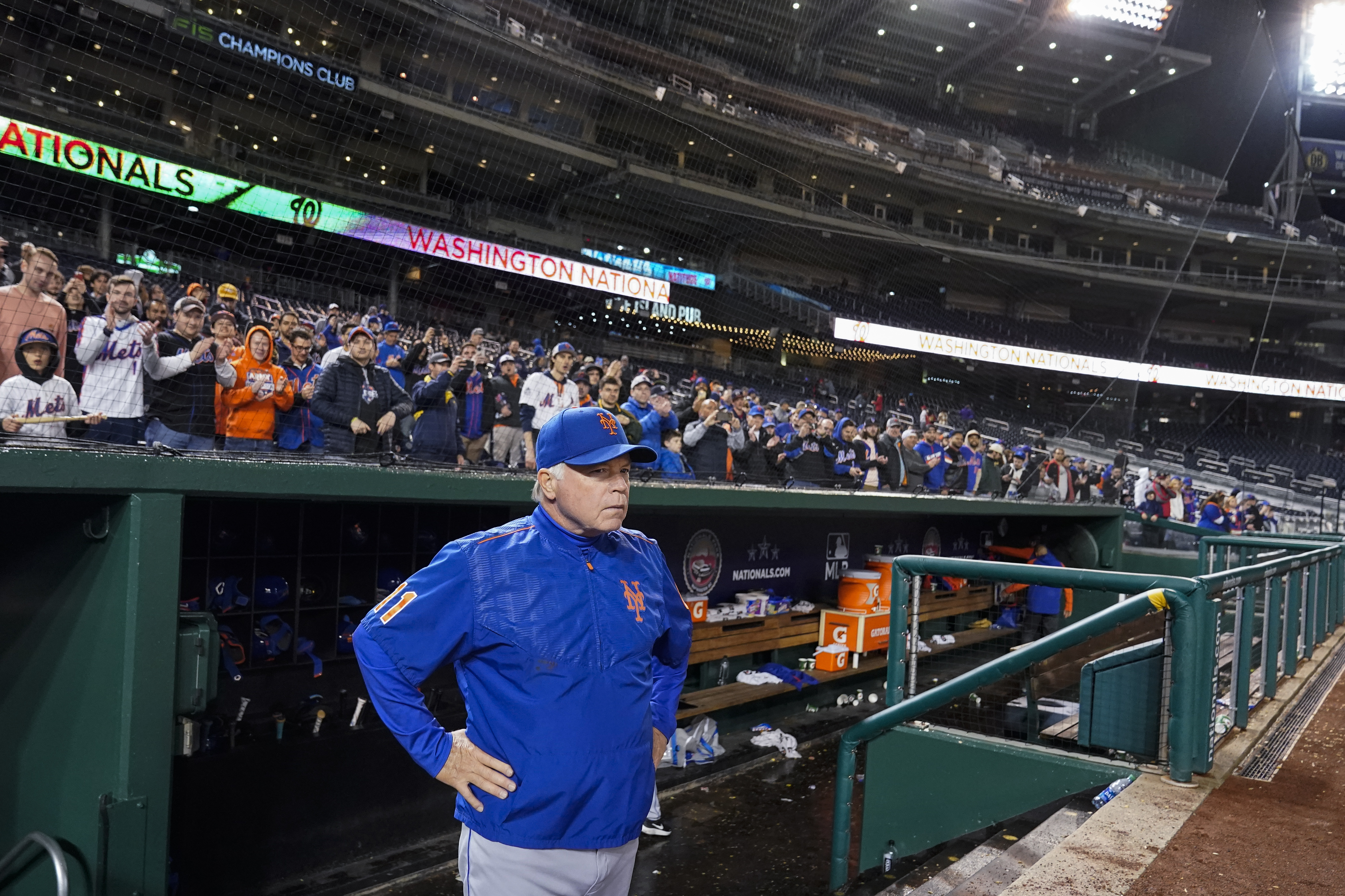 Buck Showalter back on Mets bench after medical procedure