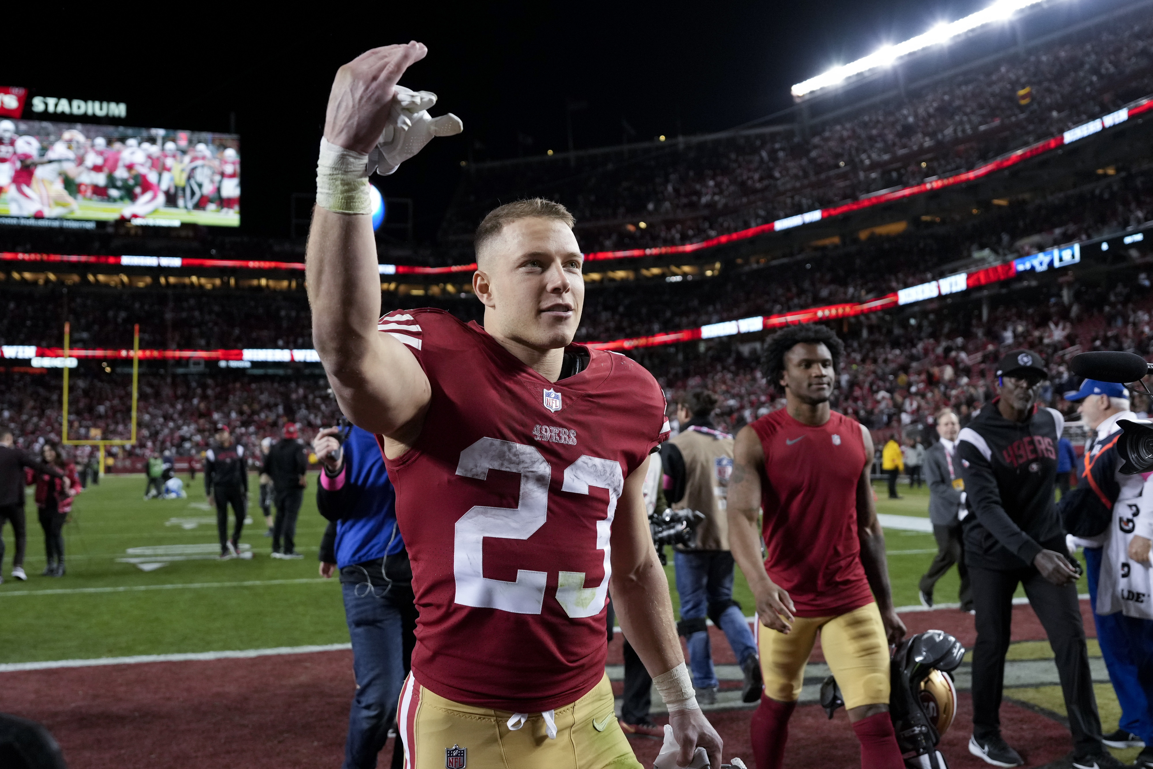 49ers Celebrate Breast Cancer Awareness