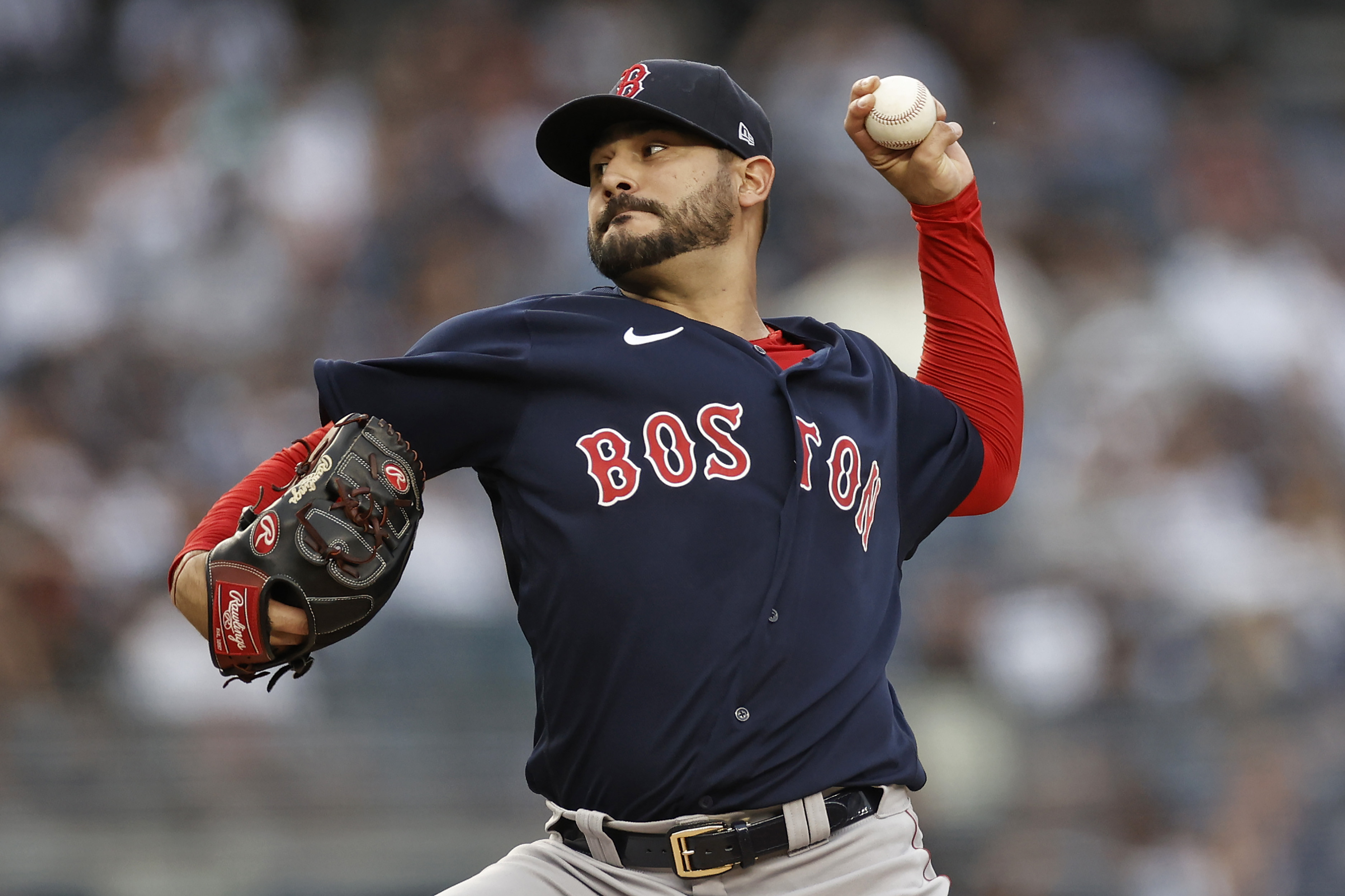 Tim Locastro tears ACL making leaping catch at the wall vs. Red