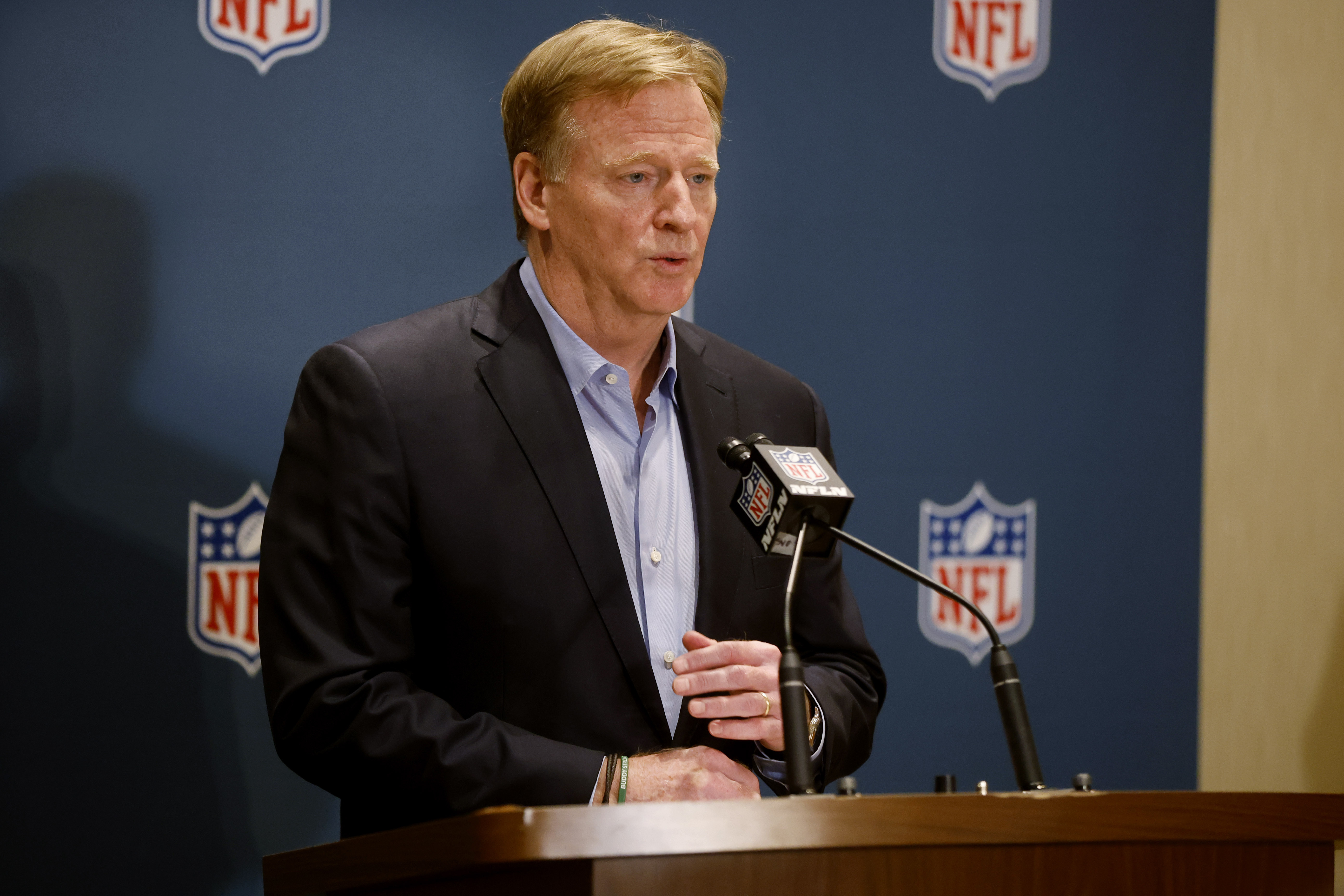 NFL owners approve the $6 billion sale of Washington Commanders – Orange  County Register