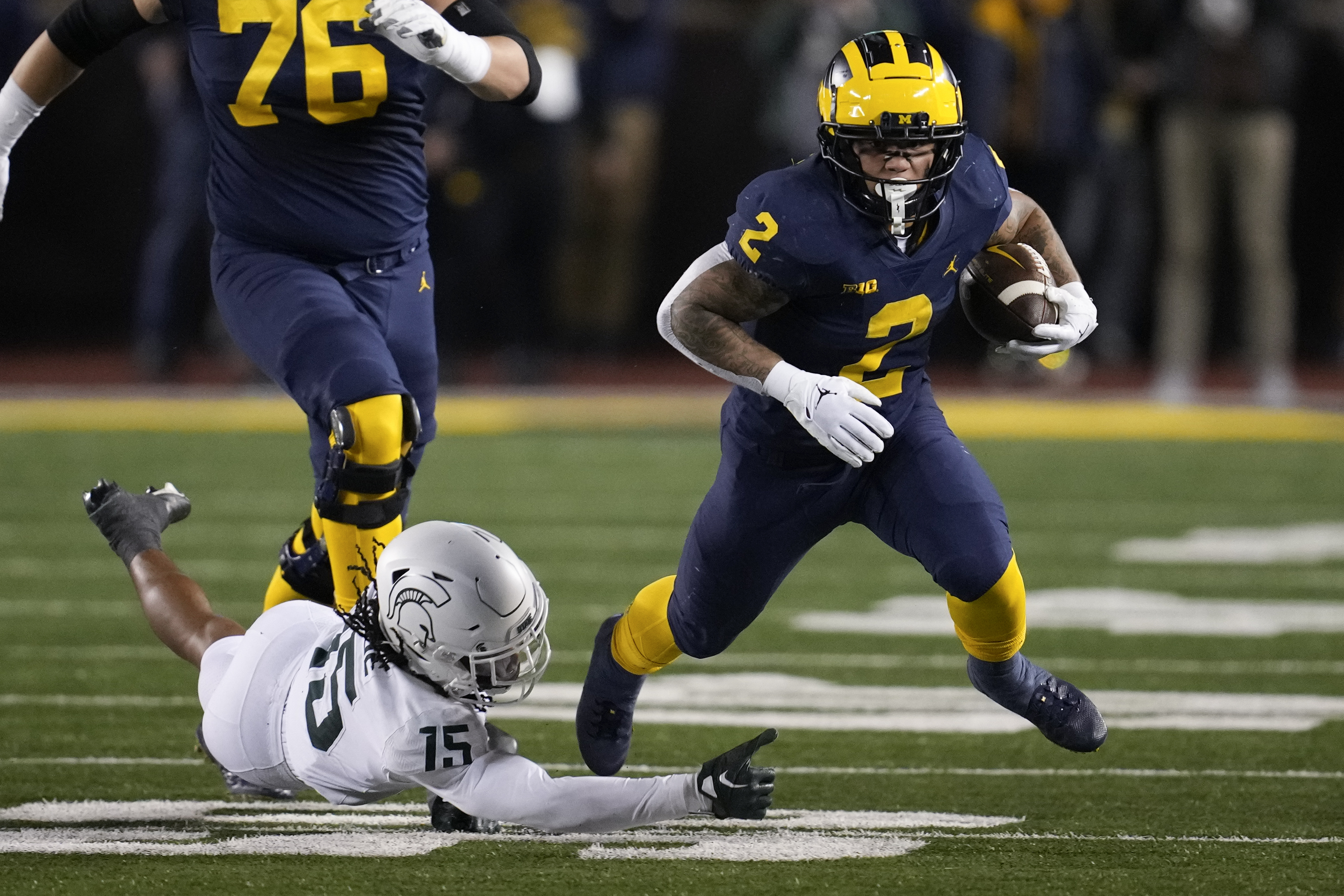 Heisman hopeful Blake Corum leads No. 3 Michigan vs Nebraska