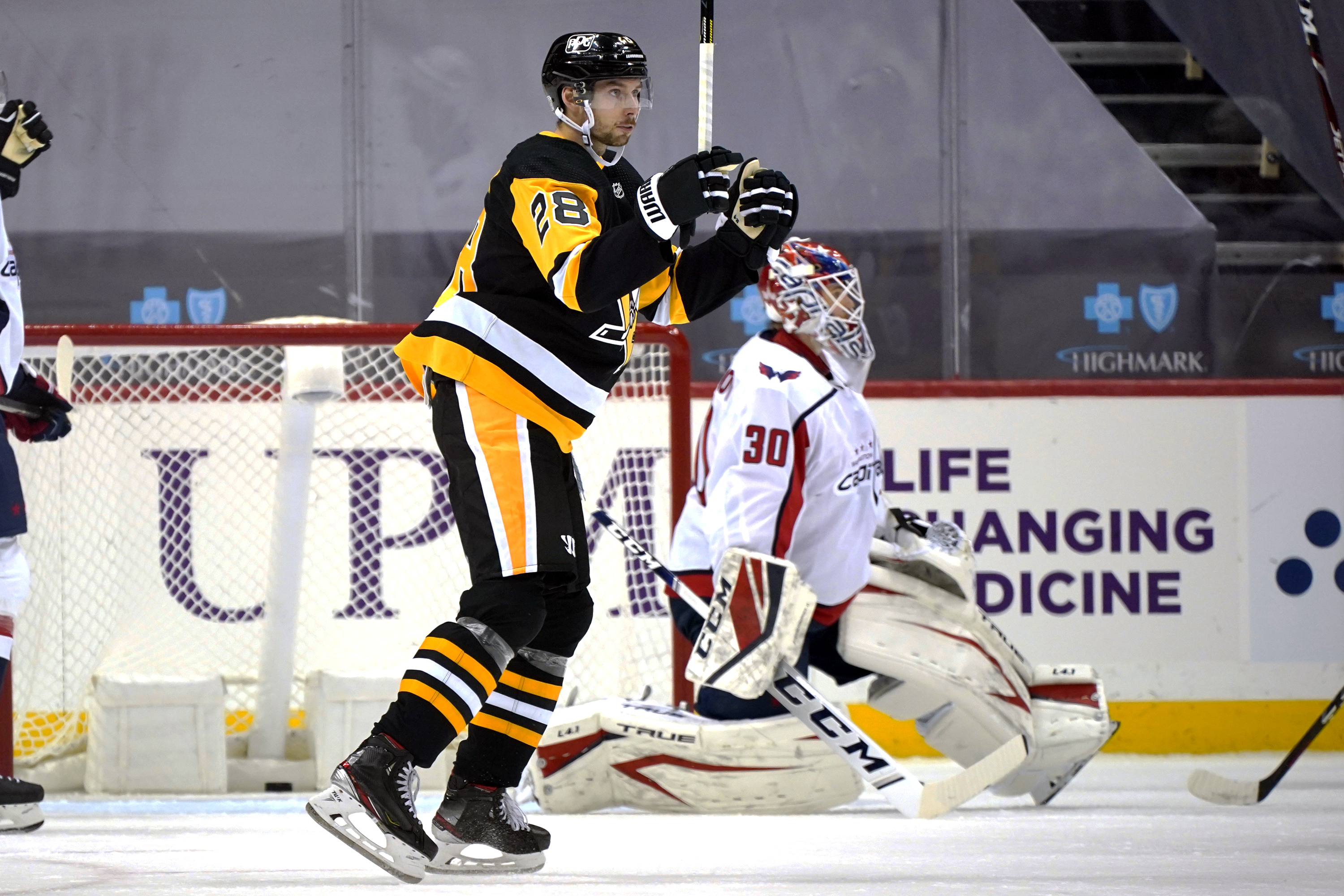 Guentzel's winner lifts Penguins by Capitals 4-3 in shootout – KGET 17