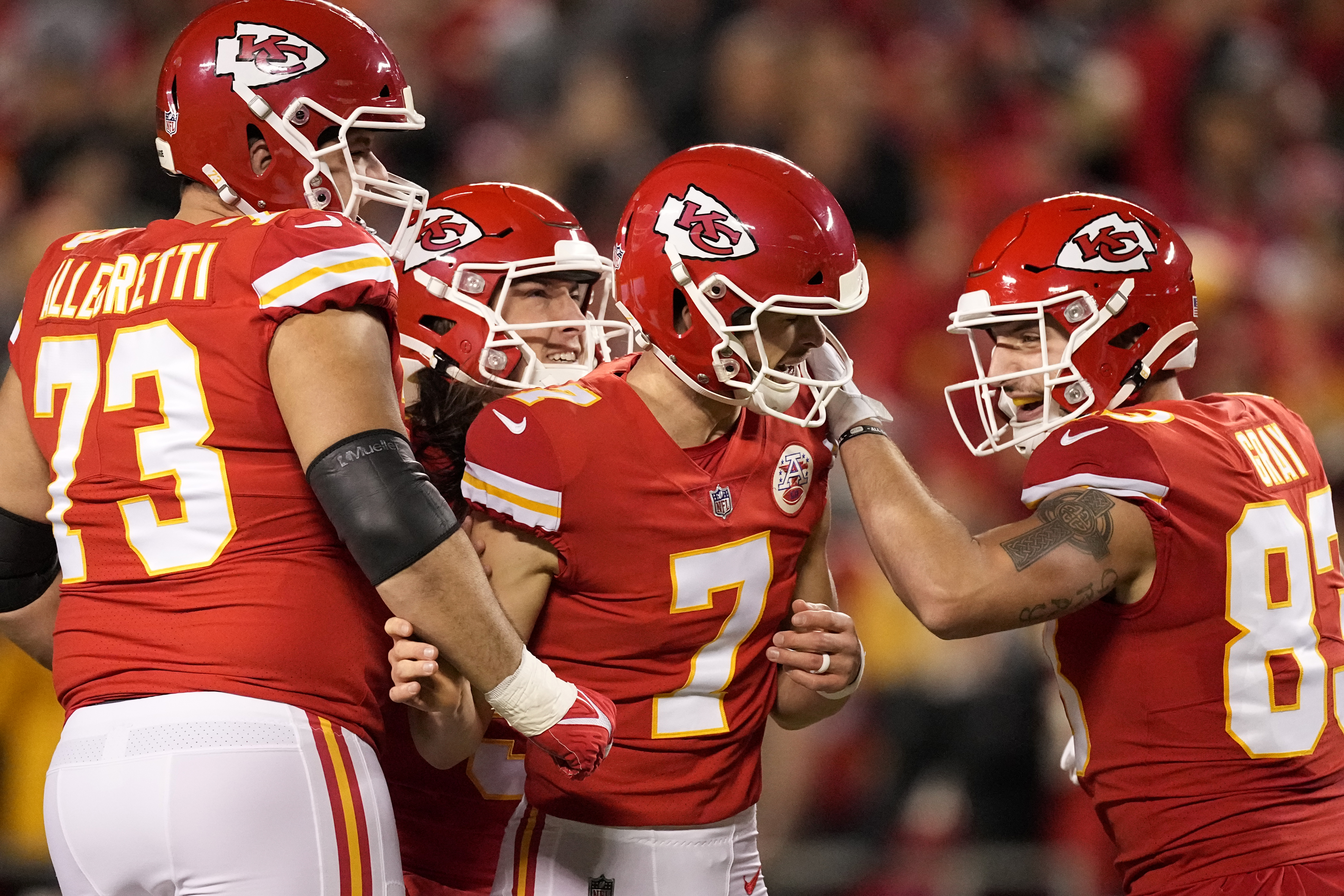 Patrick Mahomes' to unvaccinated Chiefs: 'Wear your mask'