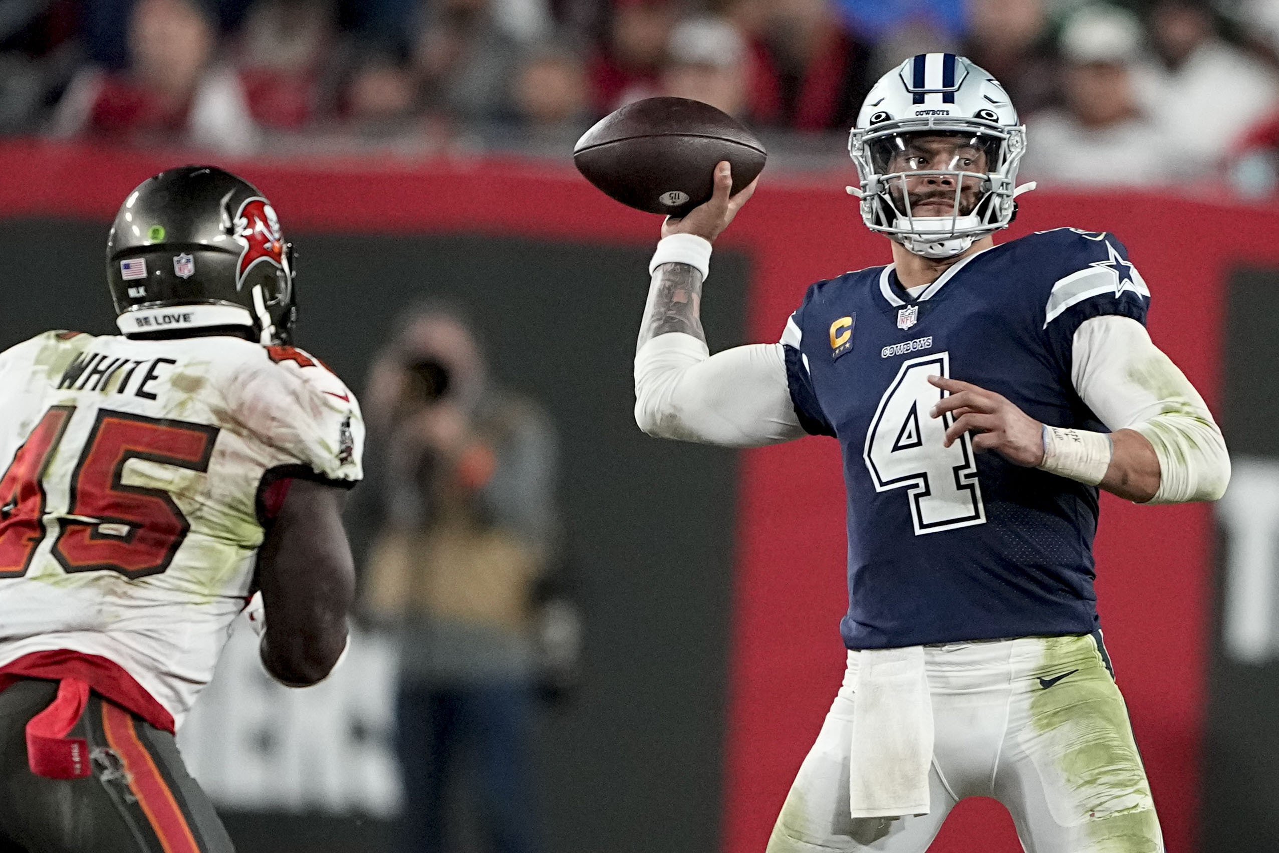 Game Recap: Dak, Defense Dominate in 31-14 Win